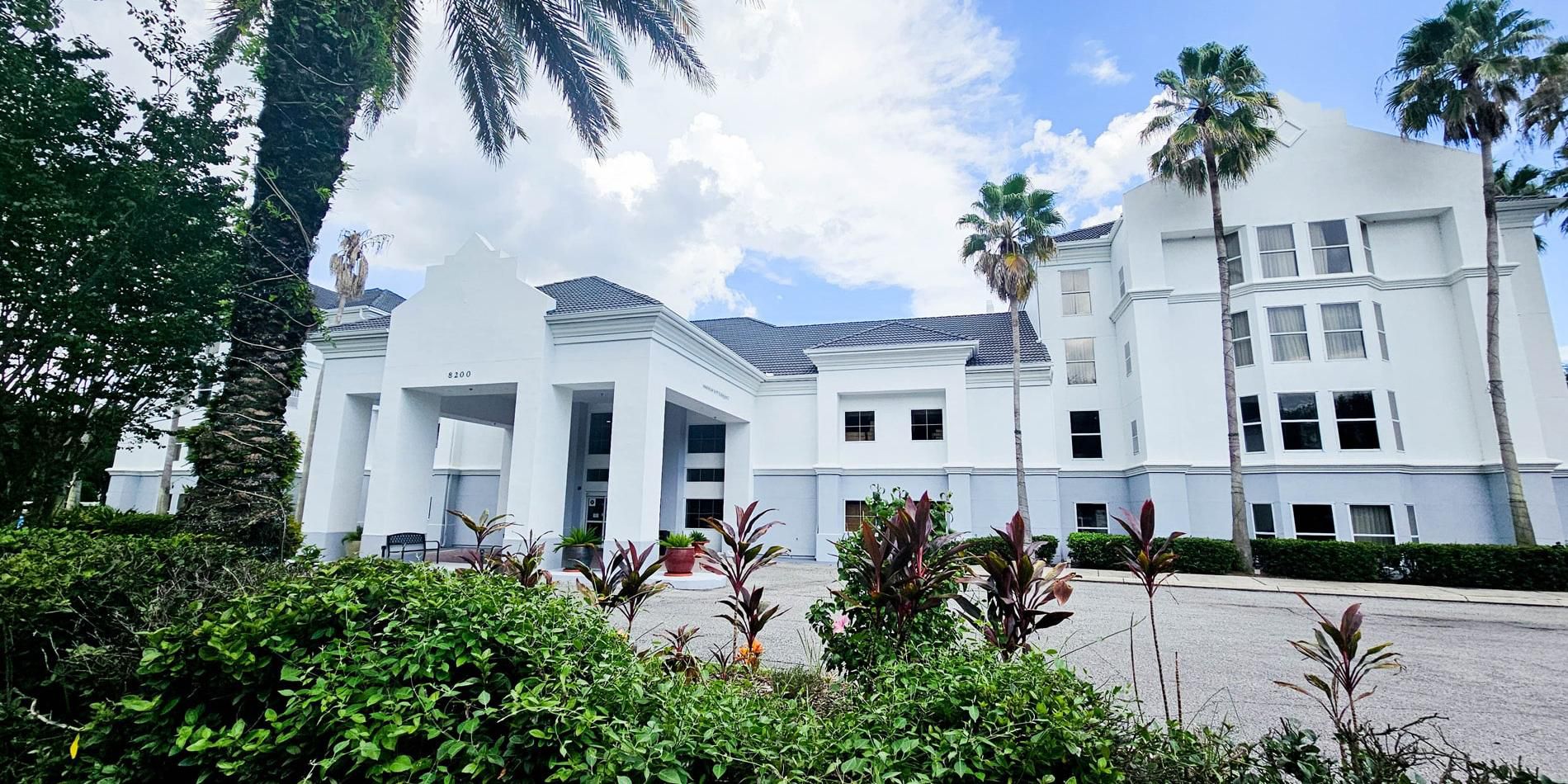 Independent (SPHC) Montreal Suítes Orlando