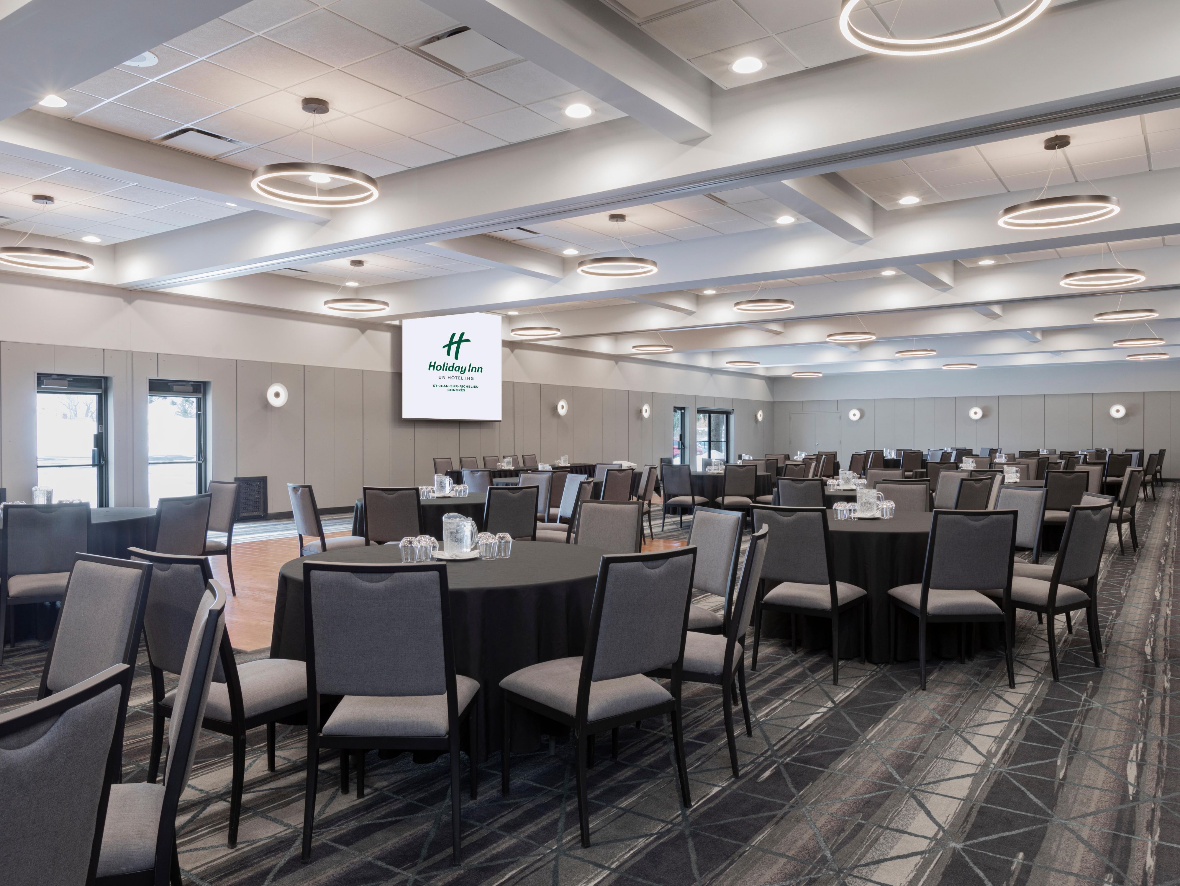 Host meetings, weddings, and social gatherings in our venue including six meeting rooms totaling 6,894 sq ft for up to 450 guests. From boardrooms to ballrooms, AV equipment, catering, and personalized service, we turn ordinary gatherings into extraordinary events!
