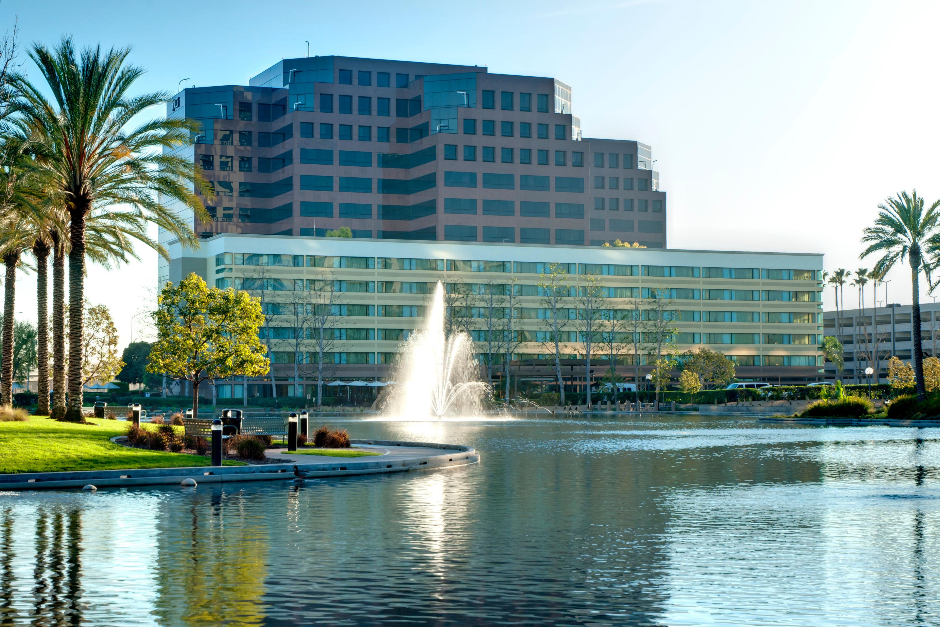 Discover the best of Orange County, CA, Shop at South Coast Plaza or Fashion Island, explore the Bowers Museum, or relax on the beautiful beaches near Balboa. Wherever you go, you'll enjoy easy access to top restaurants and must-see attractions throughout the area.