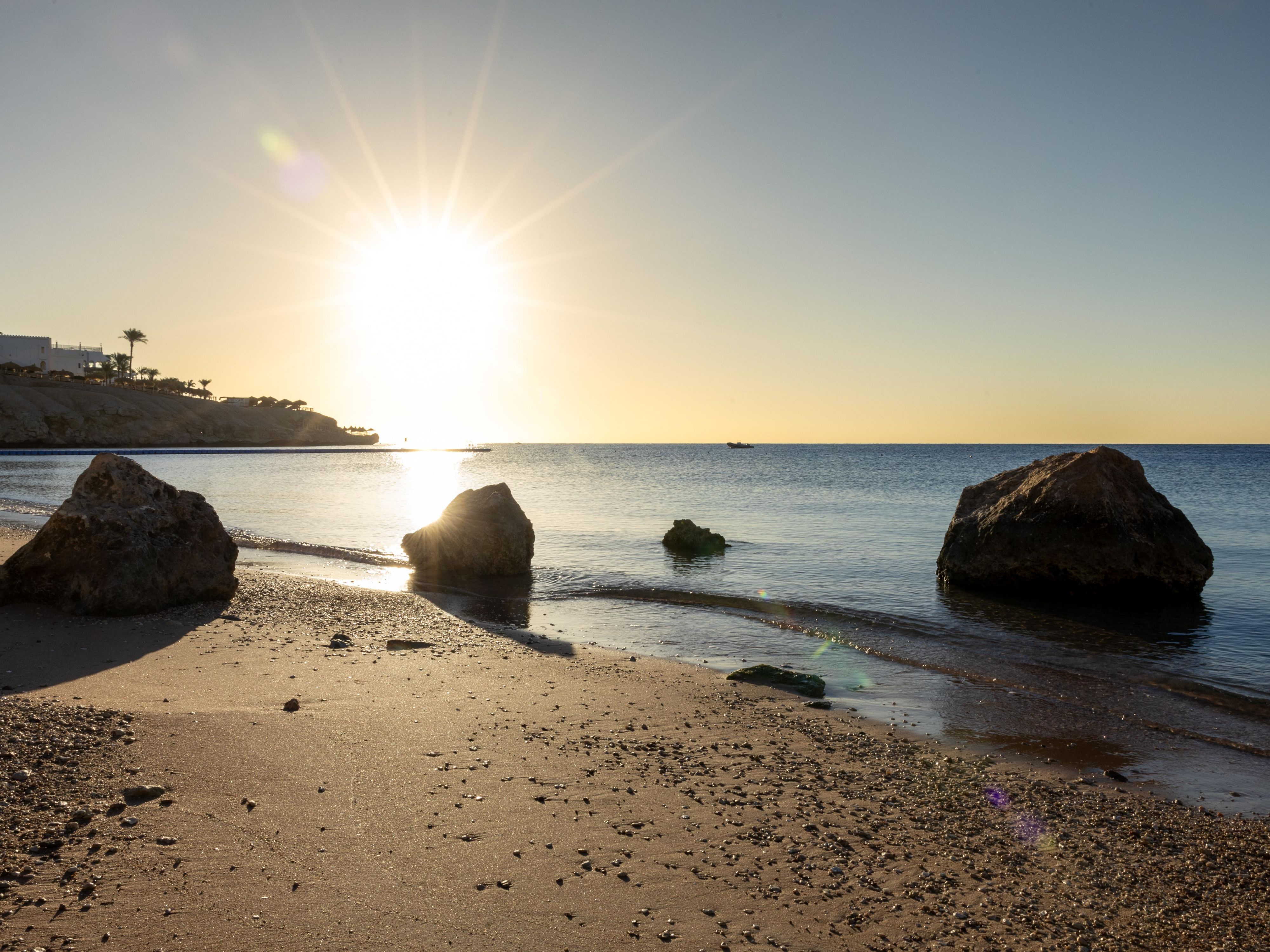Discover a true beachside oasis. Relax on the soft sands of our private Red Sea beach, where crystal-clear waters await for a swim or snorkel adventure. Enjoy shaded loungers, beachside service, and panoramic views of the sea and surrounding landscape. It’s the perfect setting for unwinding, soaking up the sun, or taking in a stunning sunset.