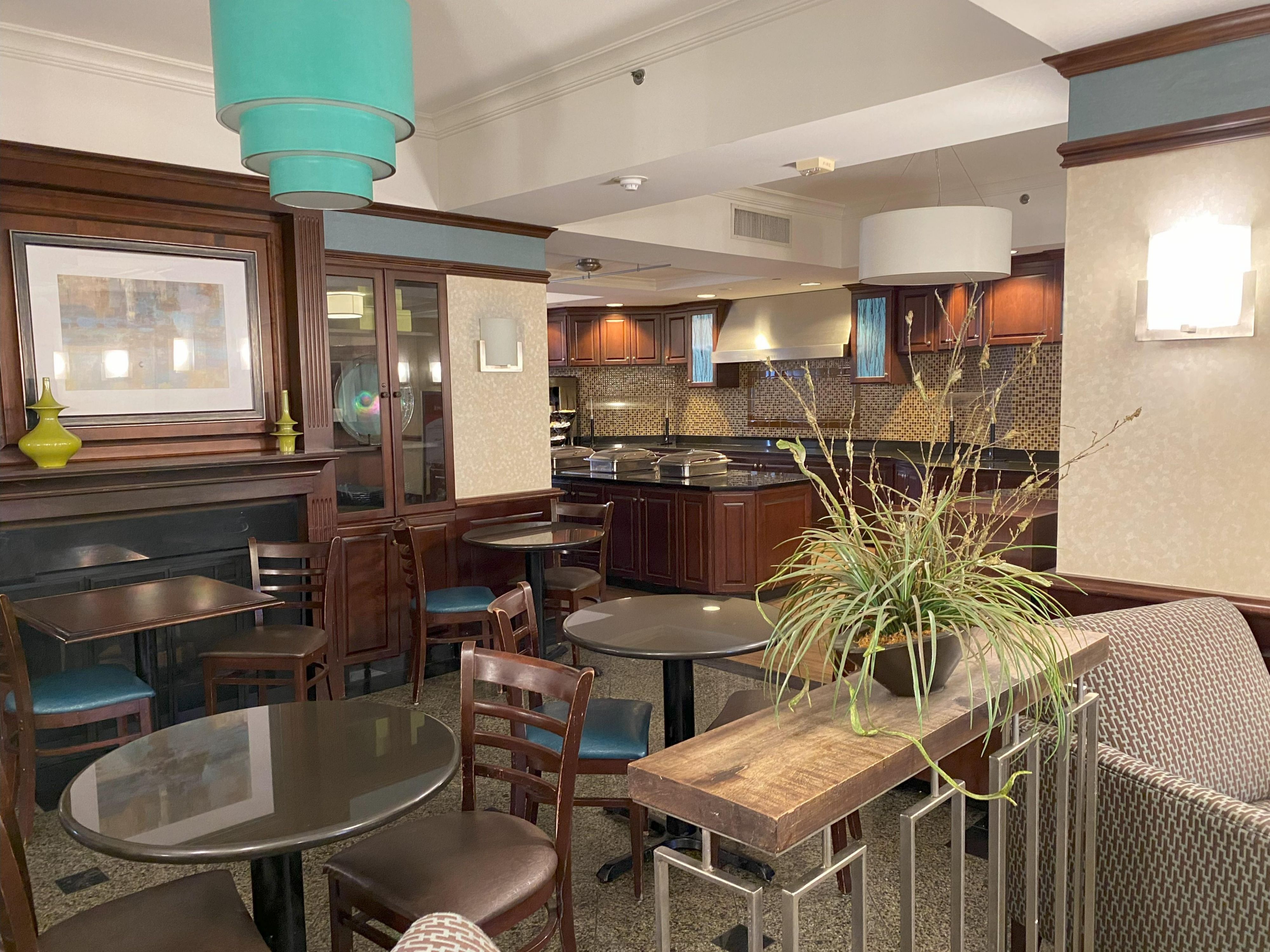 Our on-site restaurant, Griffin, is more than a place to eat, it’s a taste of Troy. With menus crafted around local ingredients and culinary traditions, every dish tells a story. Pair your meal with a handcrafted cocktail and soak in the atmosphere inspired by the city we call home.