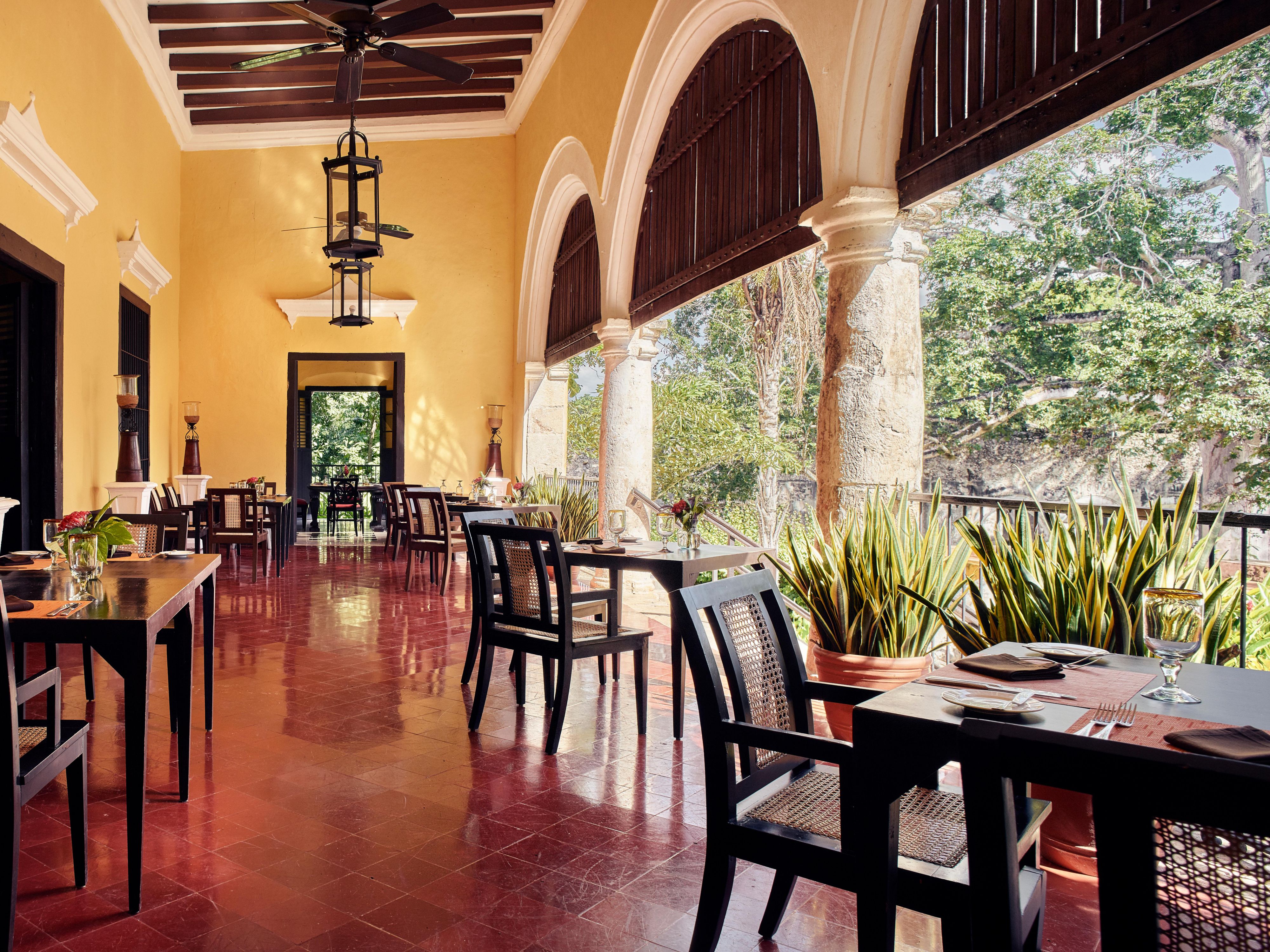 Uayamon Restaurant