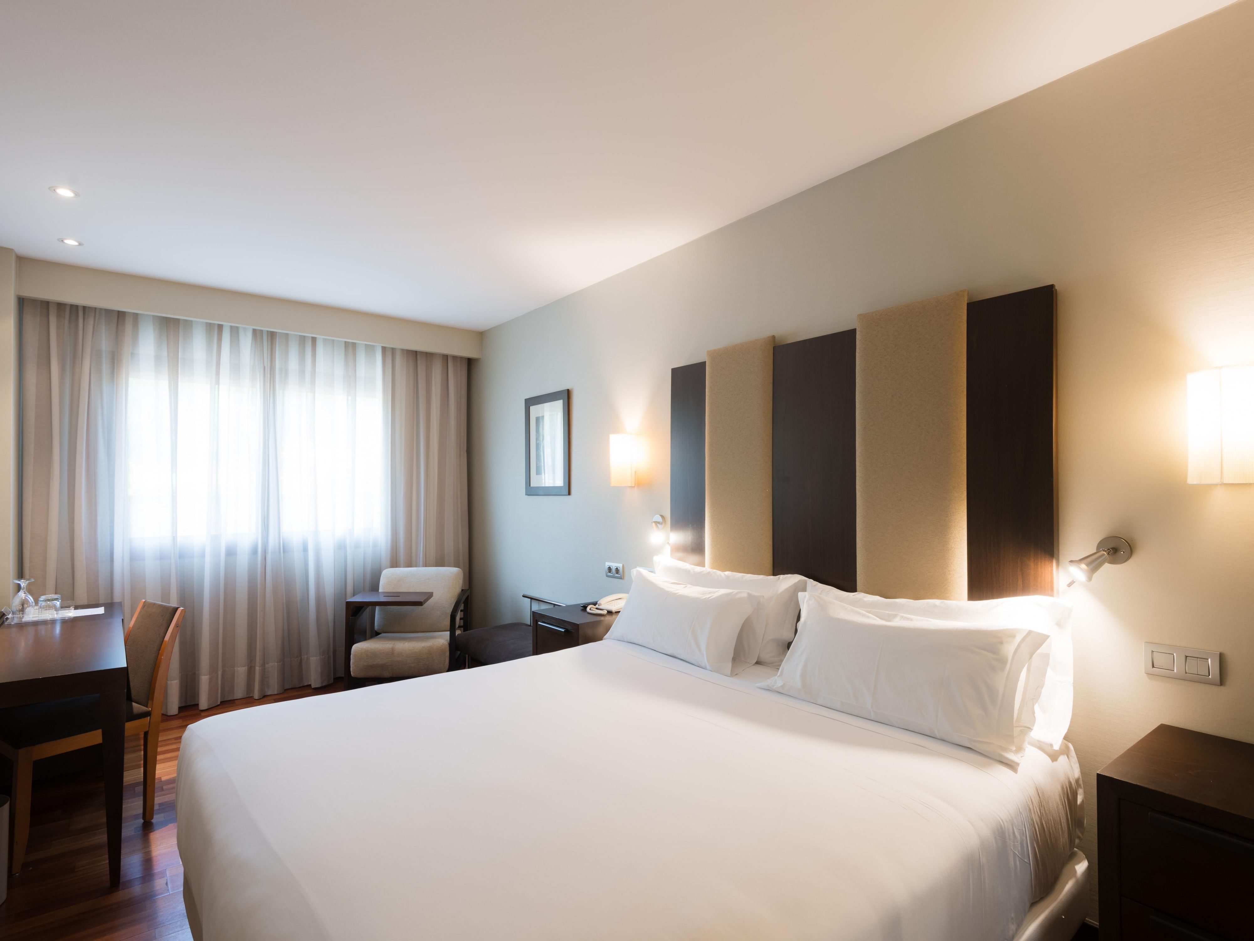 Chambre avec lit double