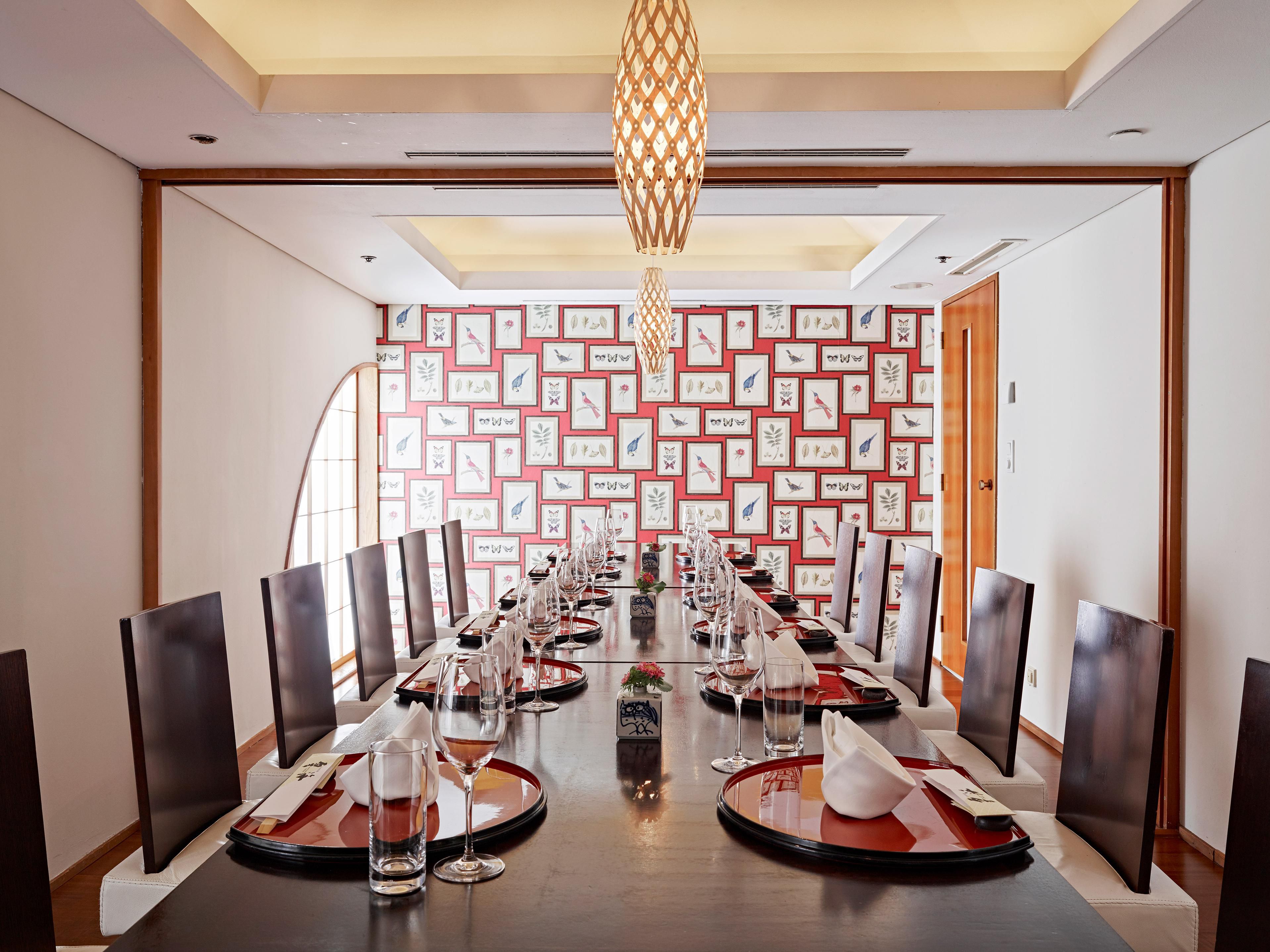 Unkai can be translated as sea of clouds, and truly no other name would better describe the restaurant located on the seventh floor of the Grand Hotel Wien serving heavenly best Japanese cuisine.