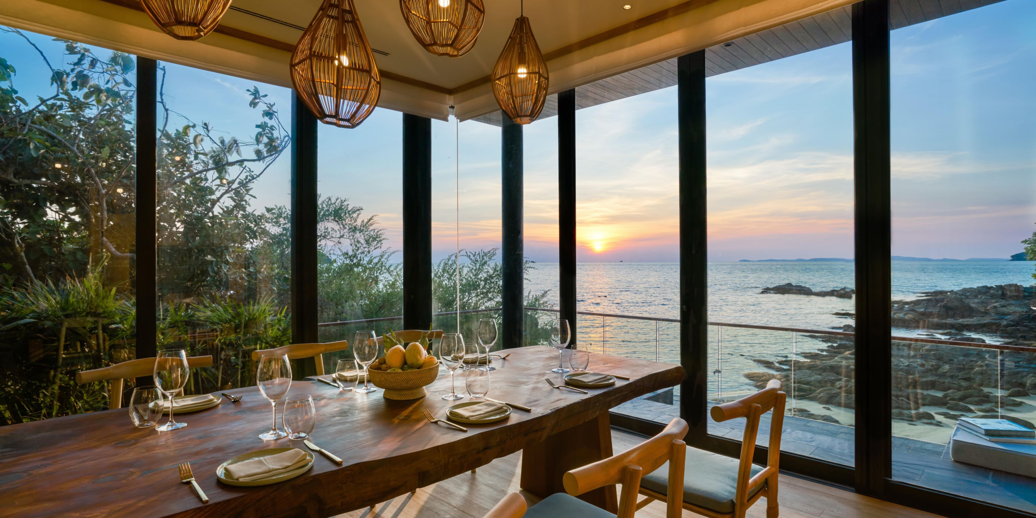 Beach Retreat - dining room