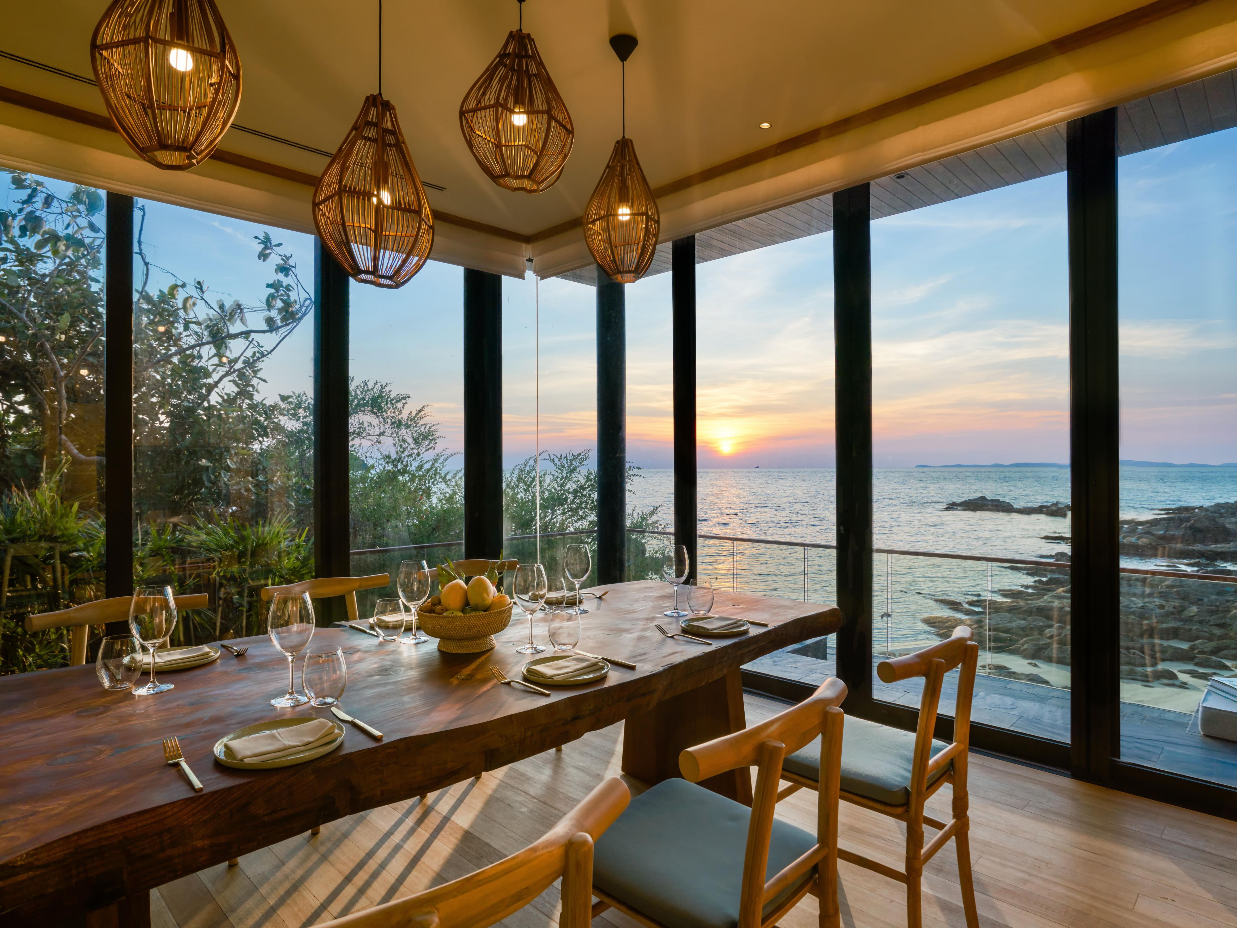 Beach Retreat - dining room