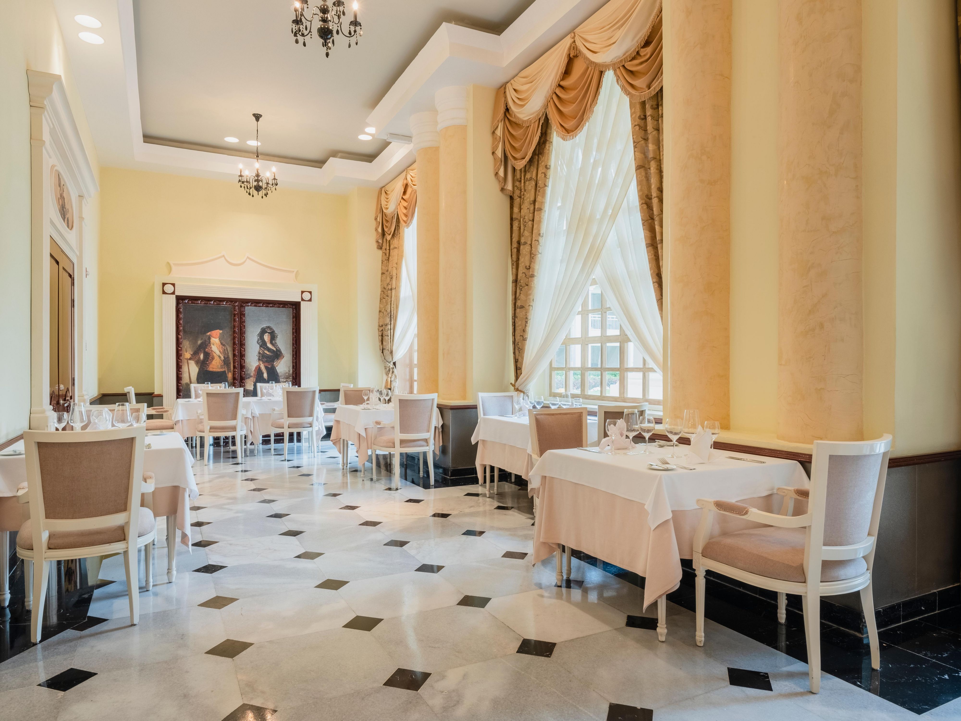 Es Palau Gourmet Restaurant