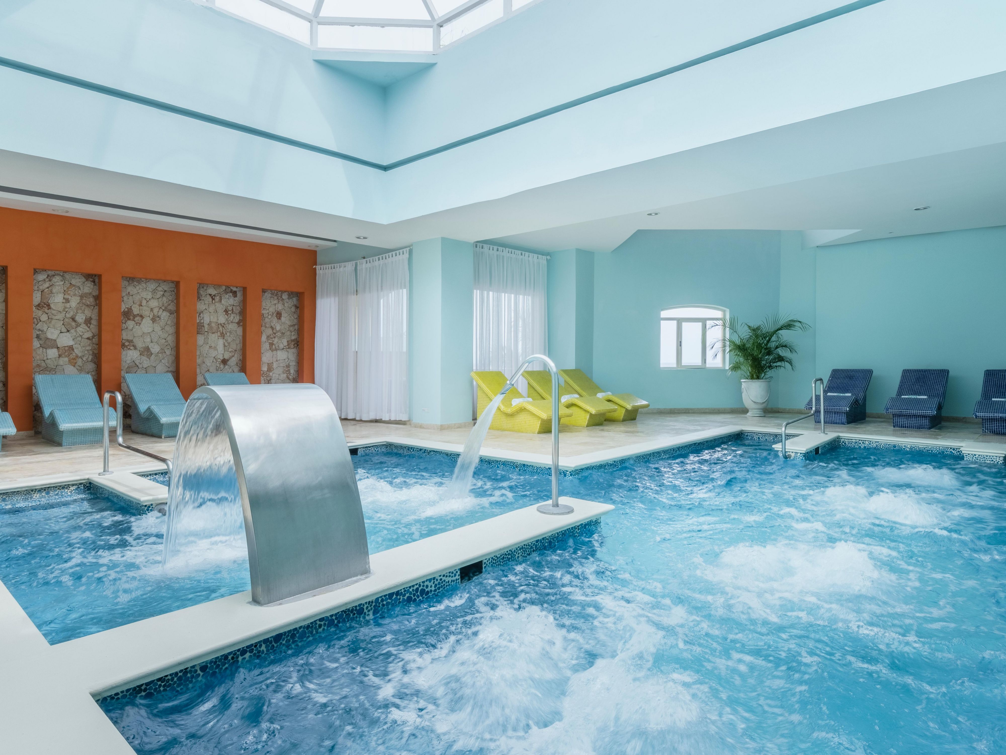 Indoor Spa Hydrotherapy Pool