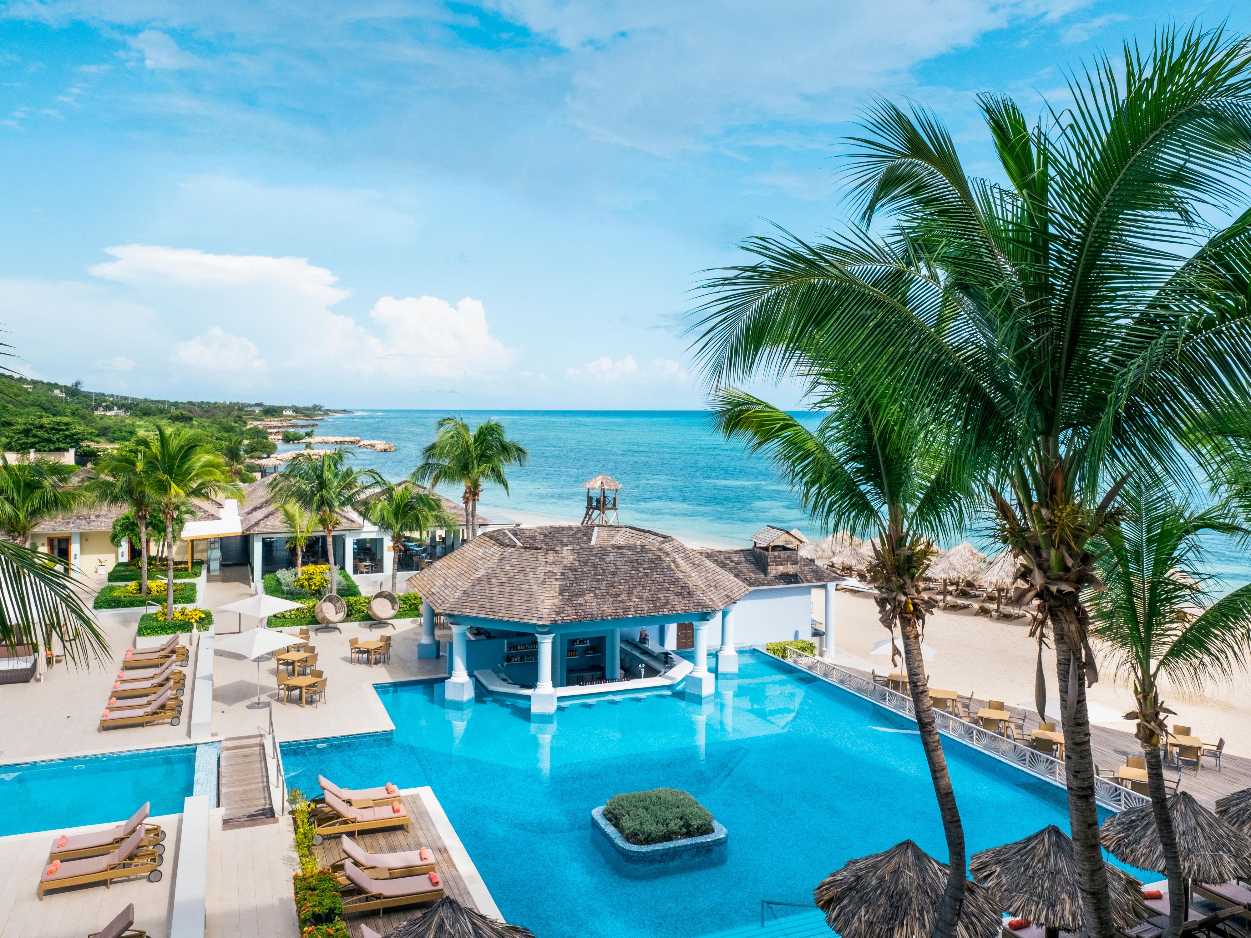 La Brisa beach bar