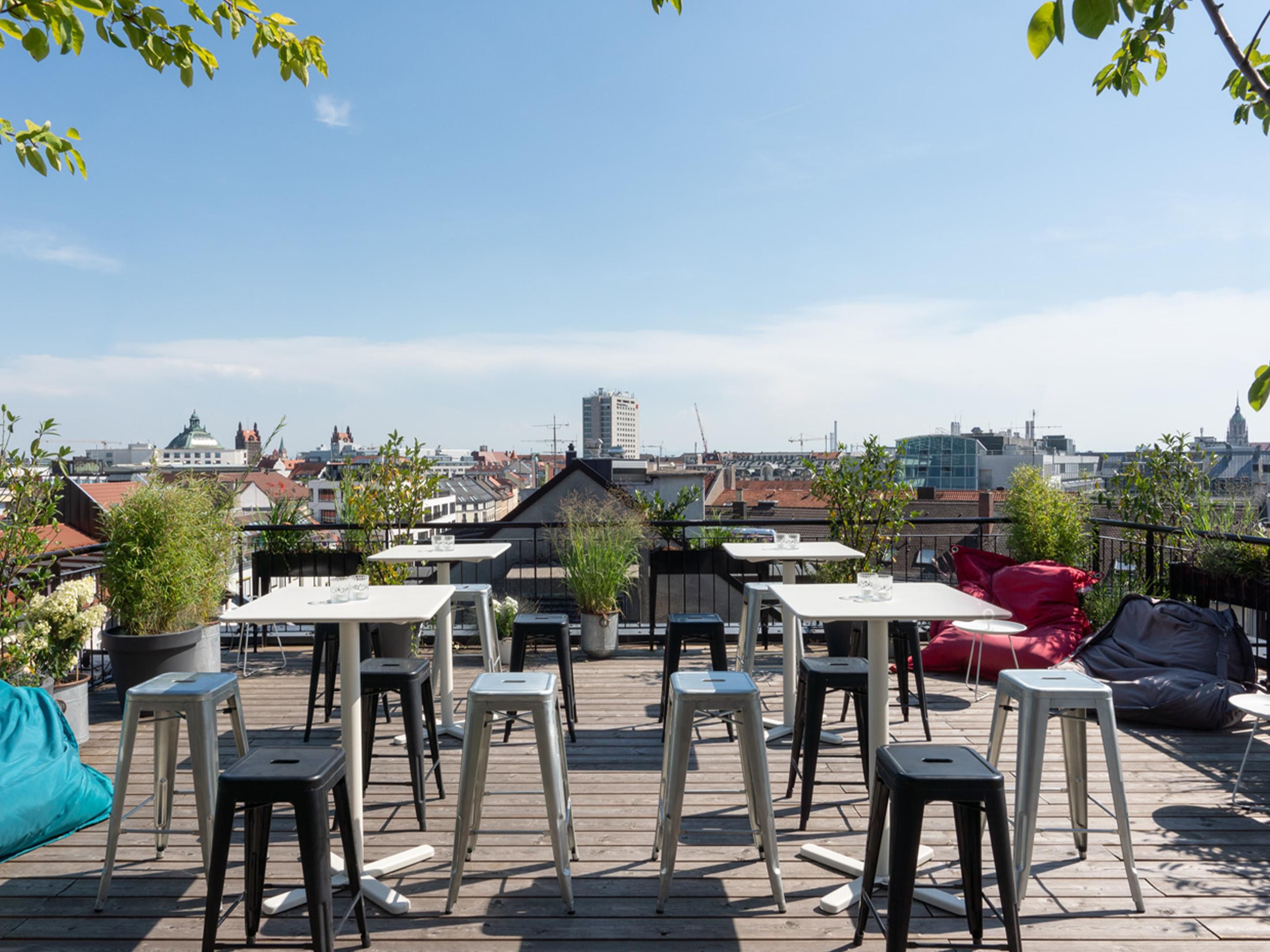 Ruby Lilly Hotel Munich | Rooftop with a view