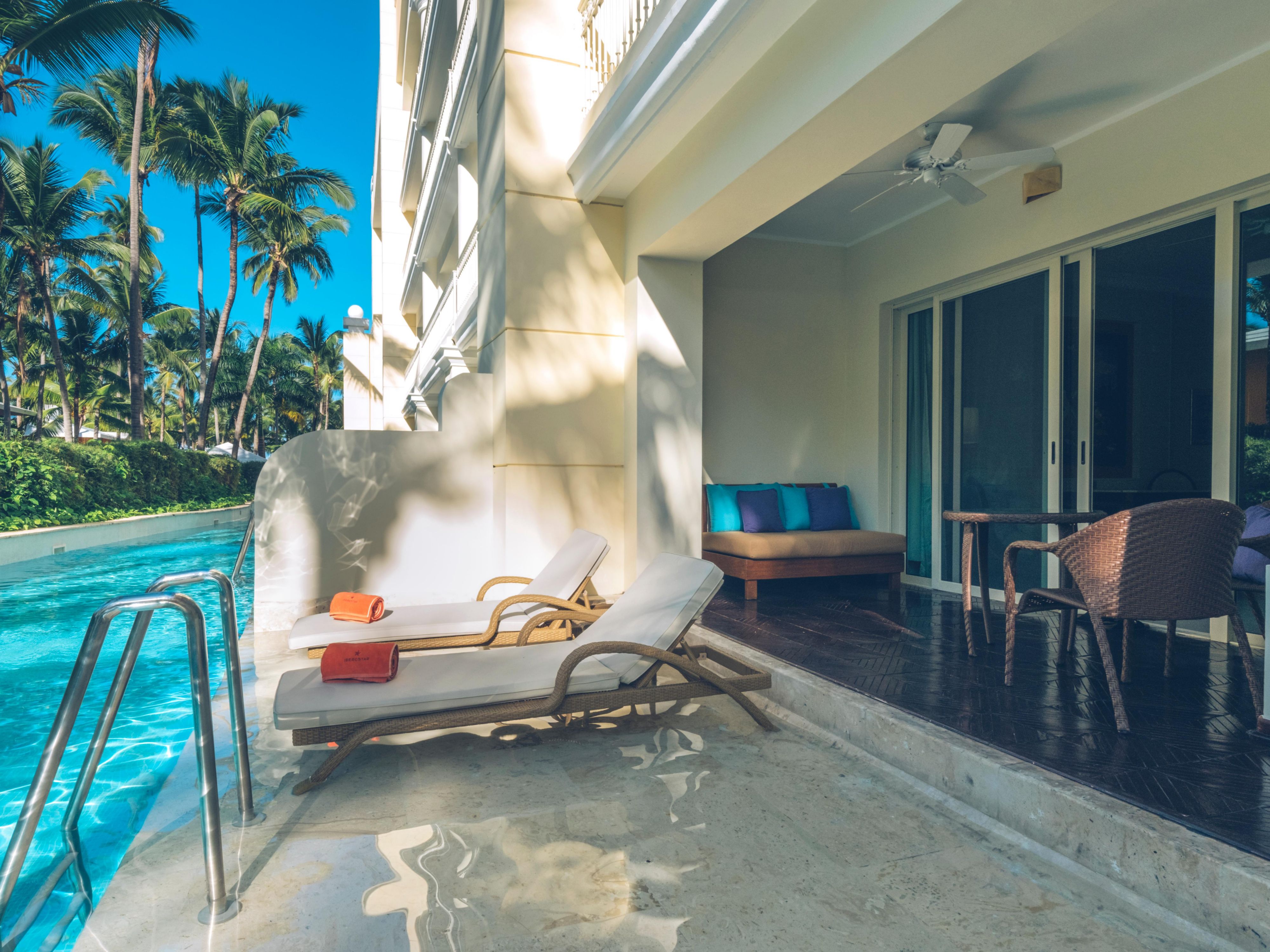 Oceanfront penthouse suite