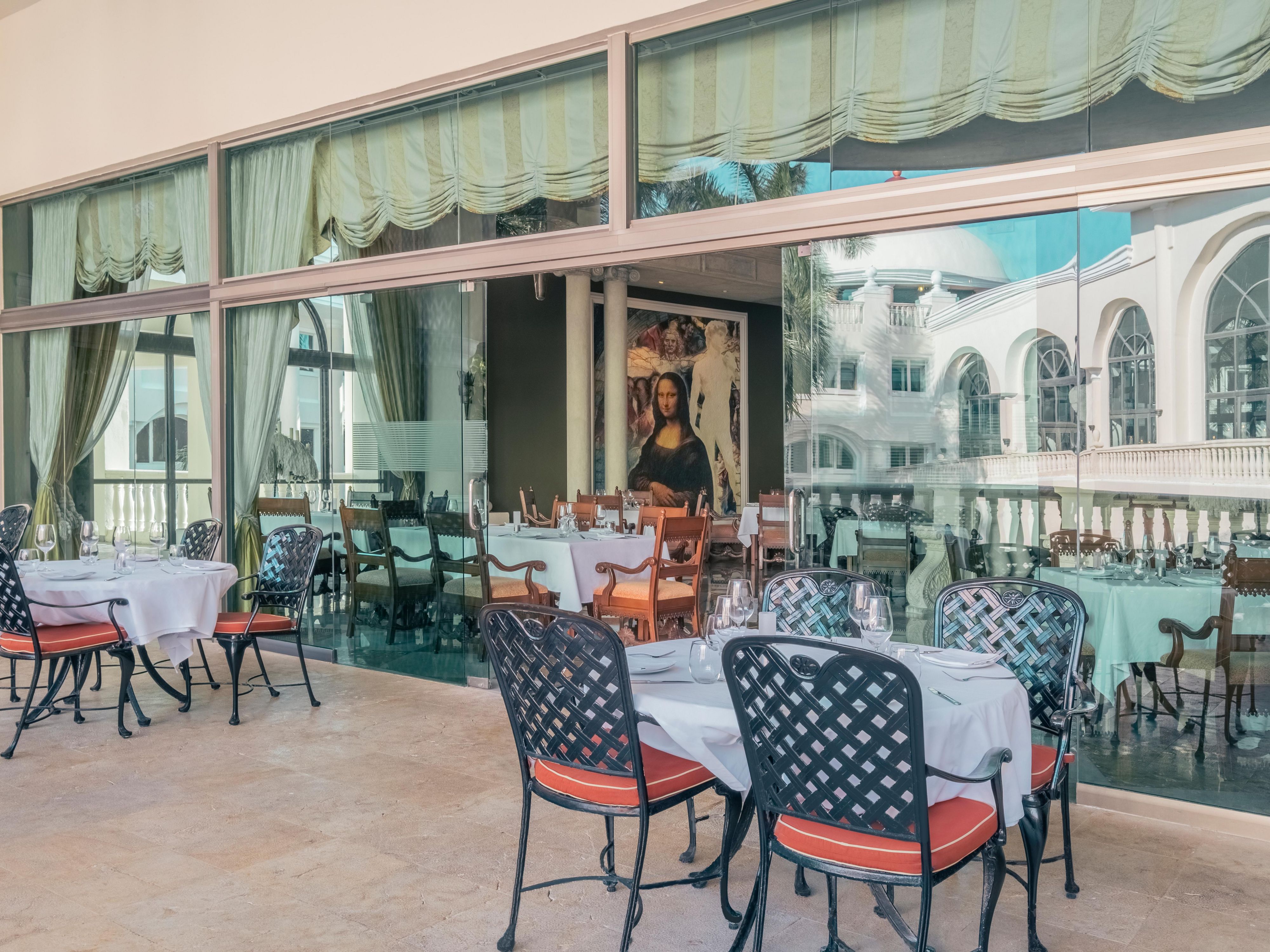 Venecia wine cellar