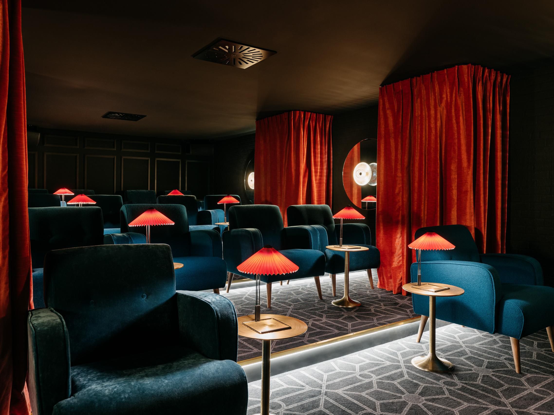 Hotel Feature