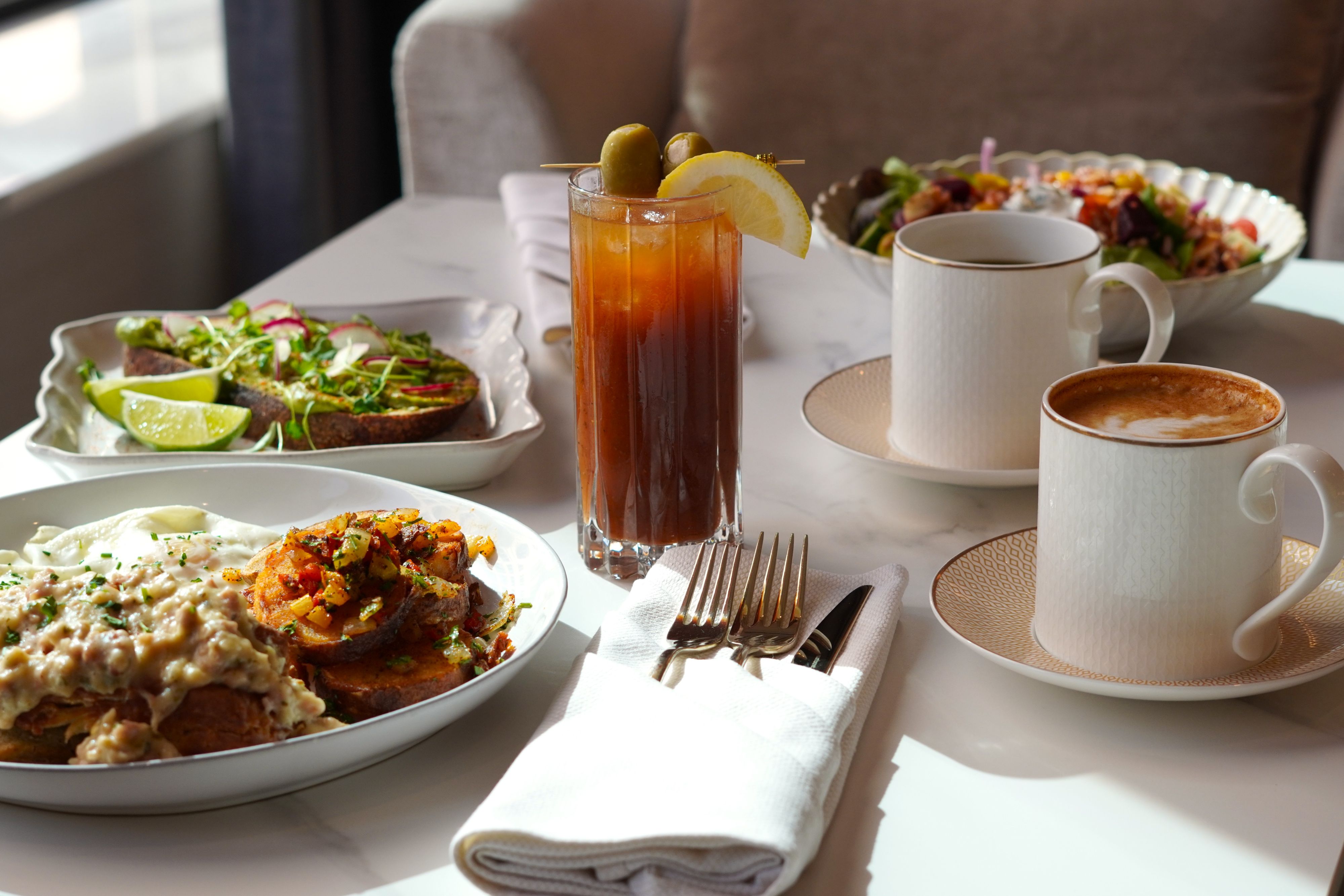 Breakfast favorites and cocktails at Serliana.