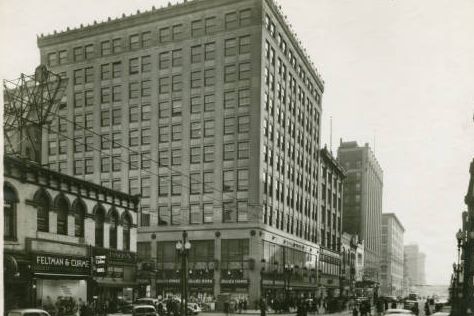 Hotel exterior in 1938.