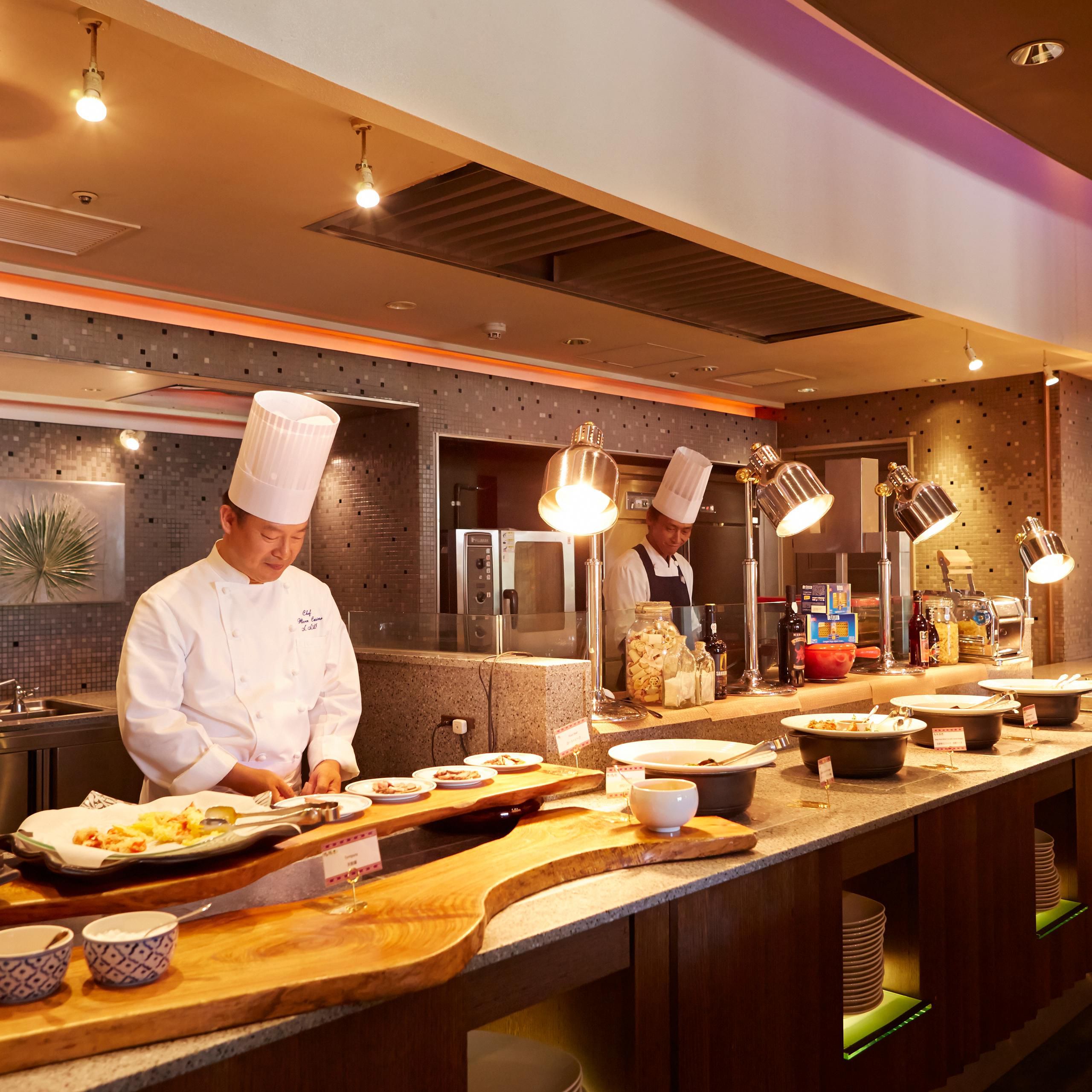 SUNCOAST CAFÉ All Day Dining