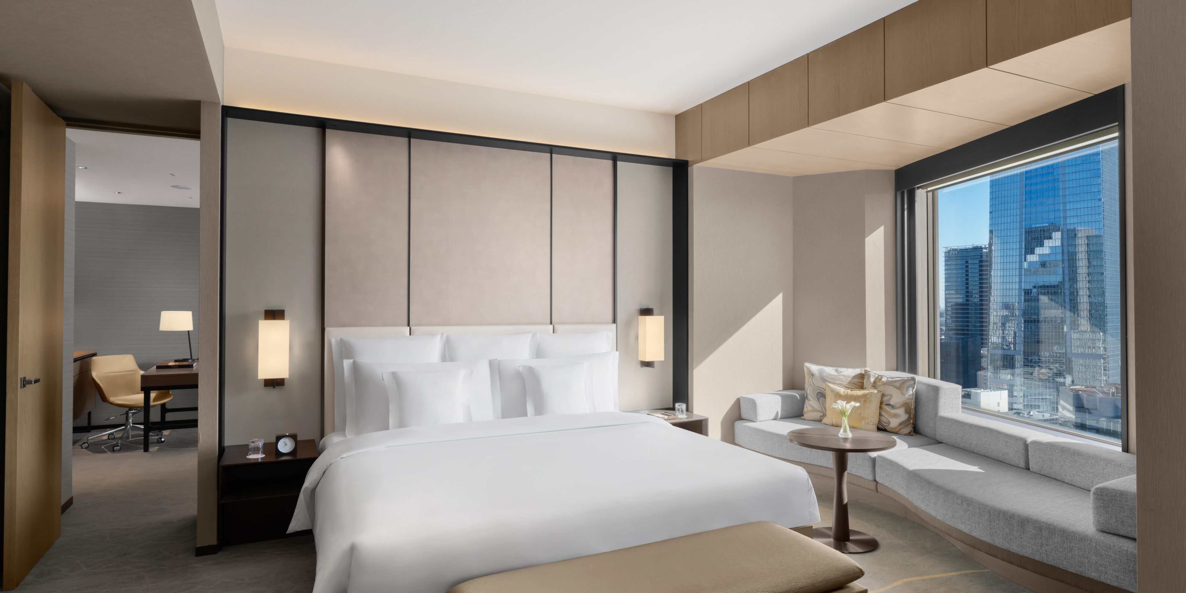 Hana Suite Club Lounge Access