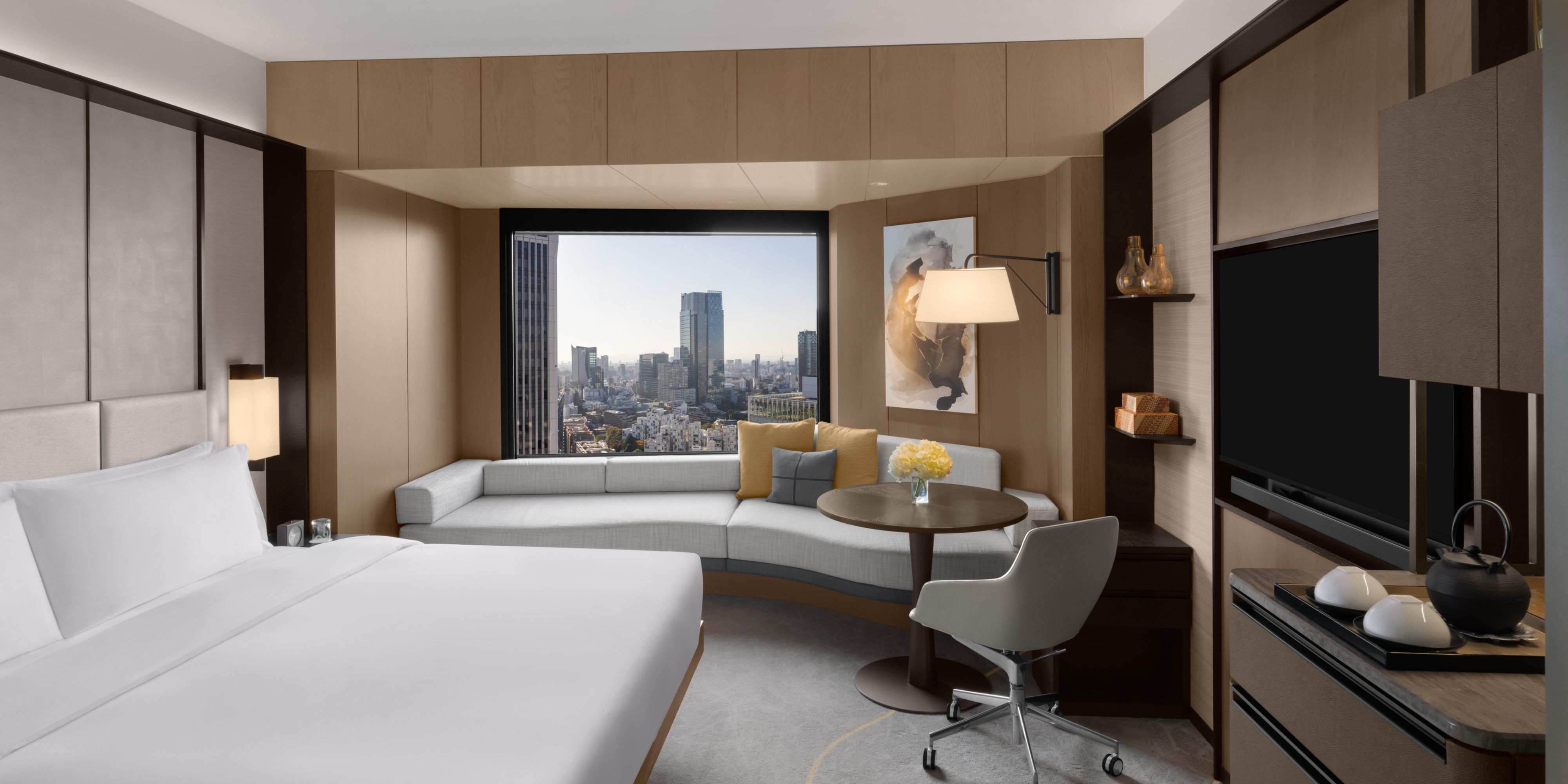 1 King Classic / Premium Club Lounge Access