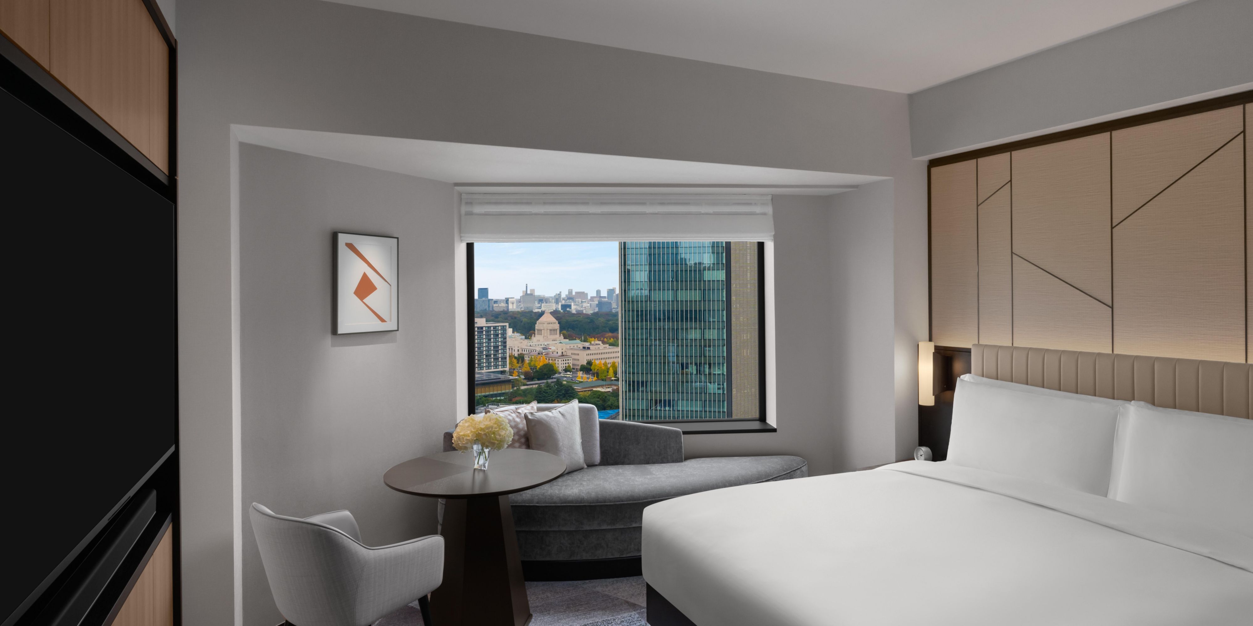 1 King Classic / Premium Club Lounge Access with Bath