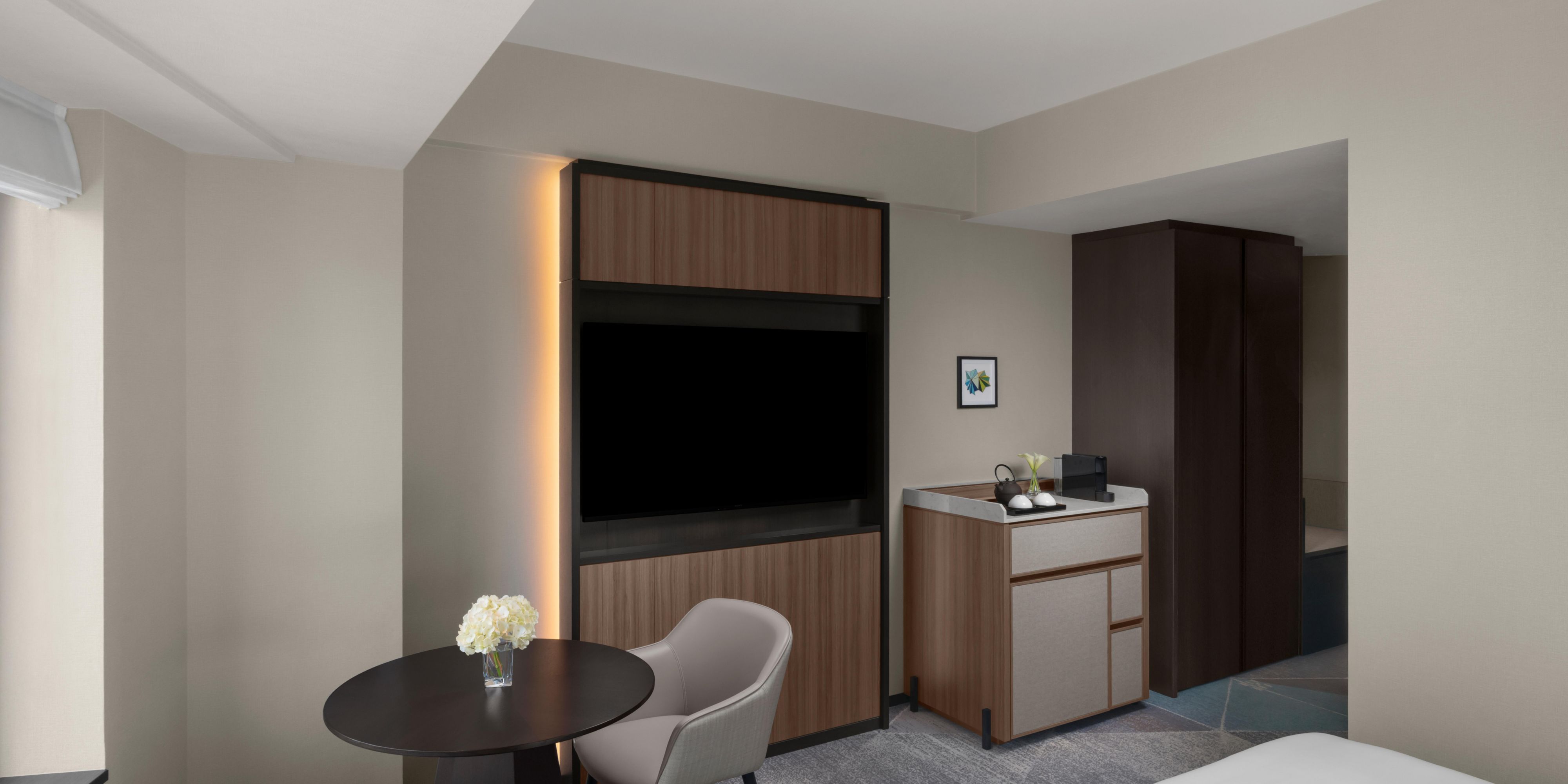 1 King Classic Interior Design