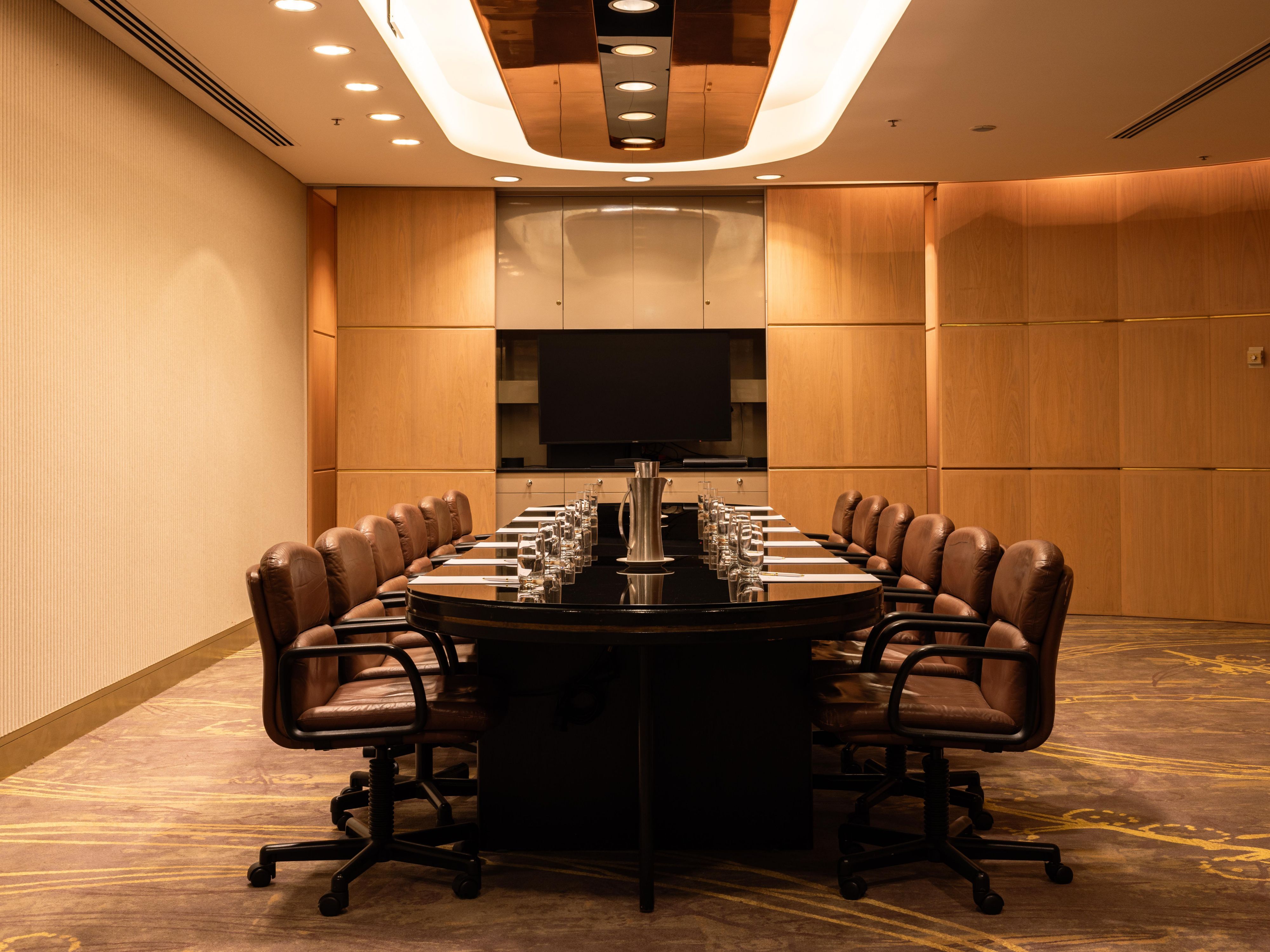 Acacia boardroom features modern audiovisual facilities 