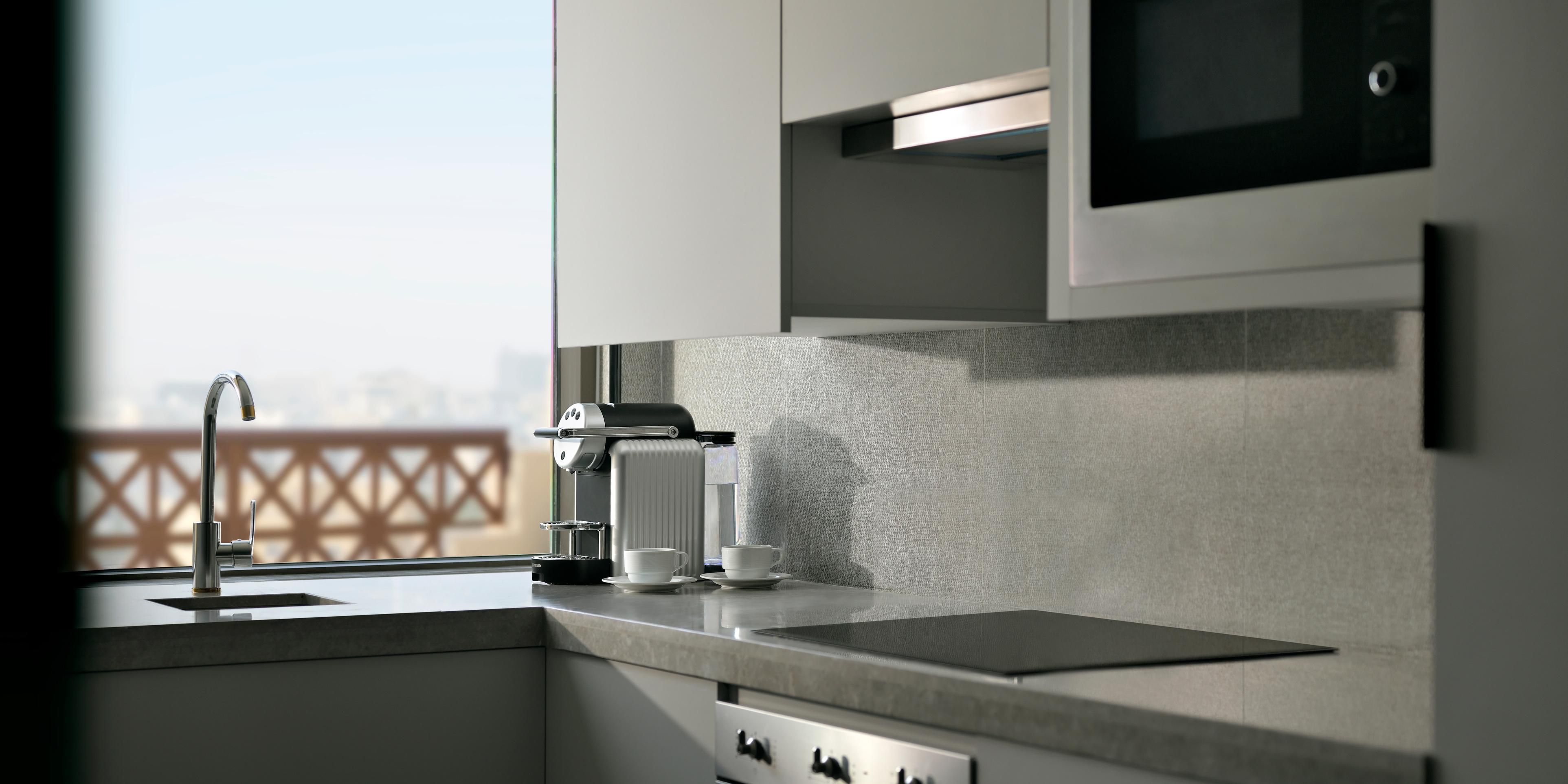 Royal Suite Kitchen 