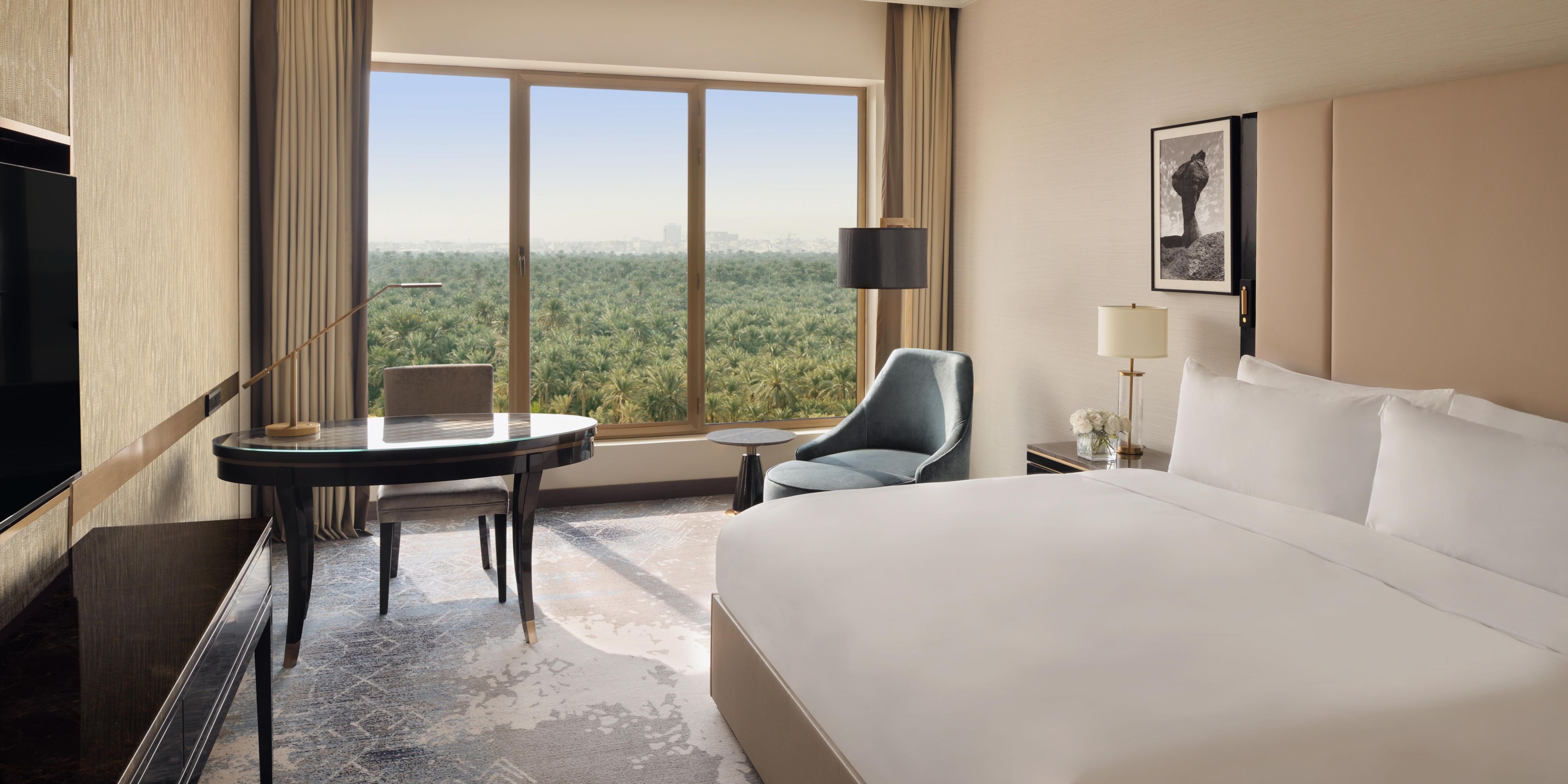 Club Floor Room