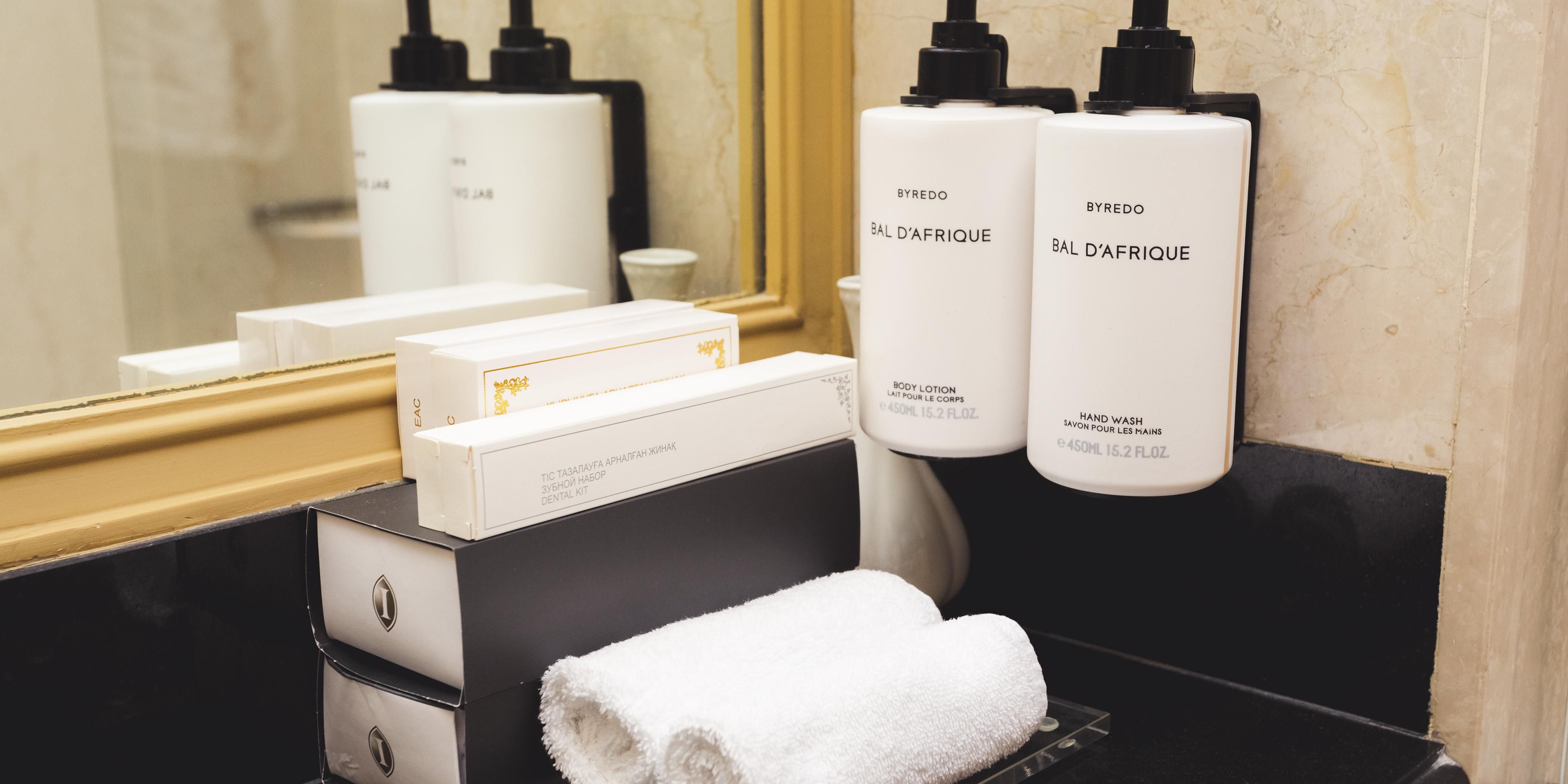 Elevated bathroom rituals with Bal d’Afrique