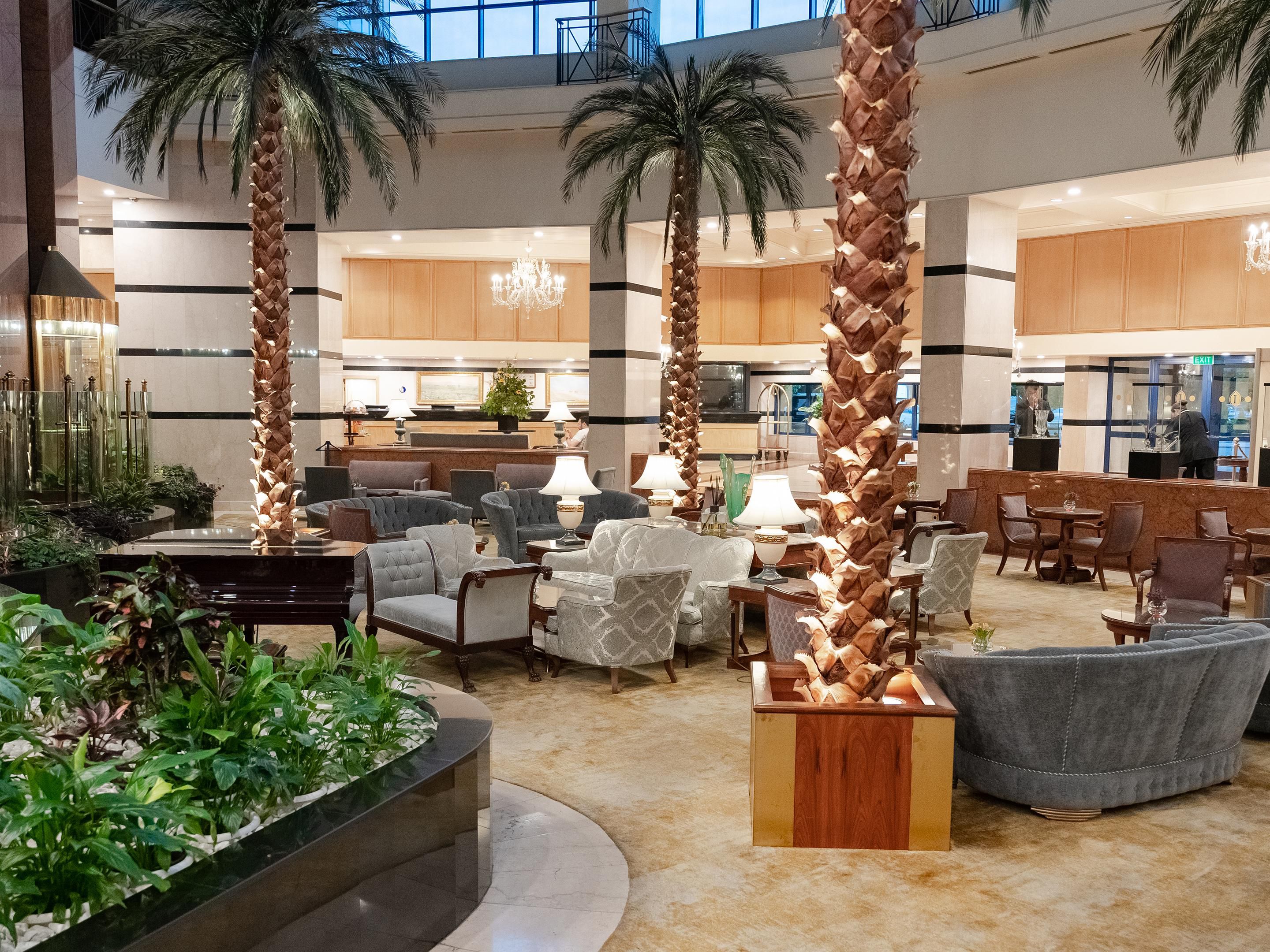 Geniet van de verfijnde ambiance van het Atrium en de Lobby