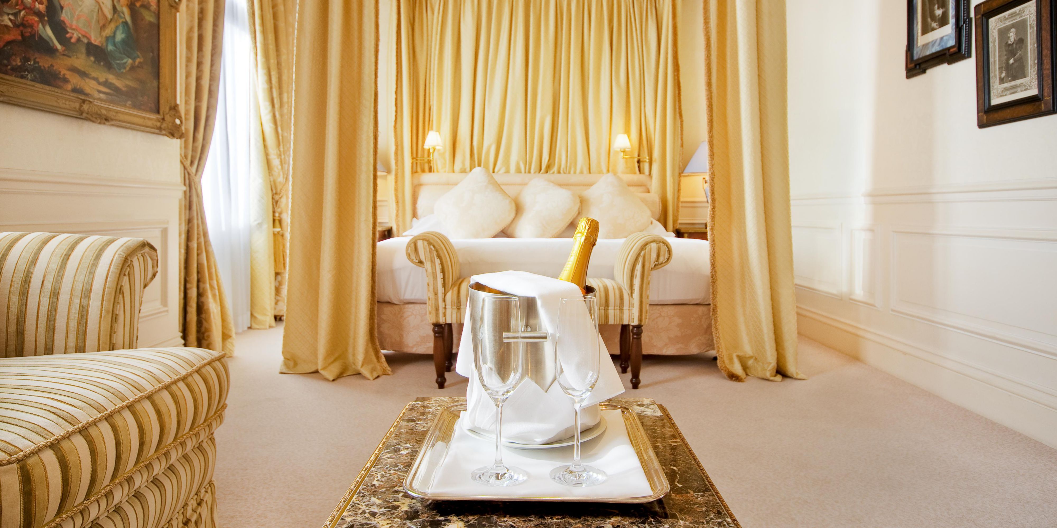 Book a signature suite now and enjoy 50% off a second signature suite or 30% off for any other room for the duration of your stay.