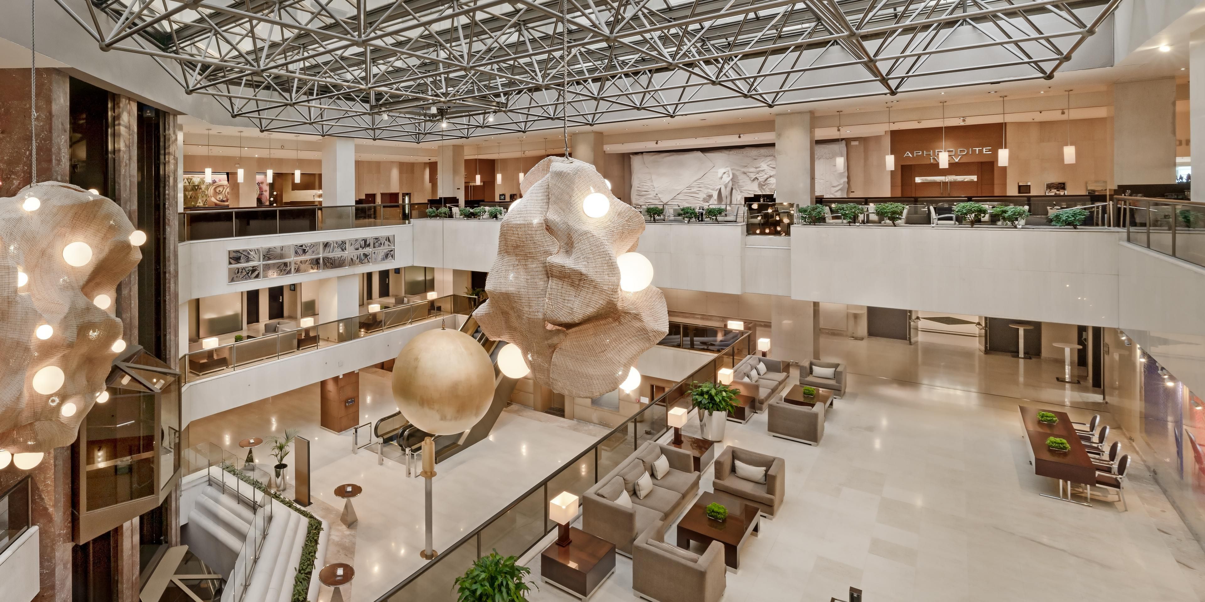 Embark on a virtual journey to luxury! Experience InterContinental Athens' splendor right from your screen with our immersive Virtual Tour. Wander through our elegant spaces, explore the allure of our accommodations, and envision your perfect getaway. 