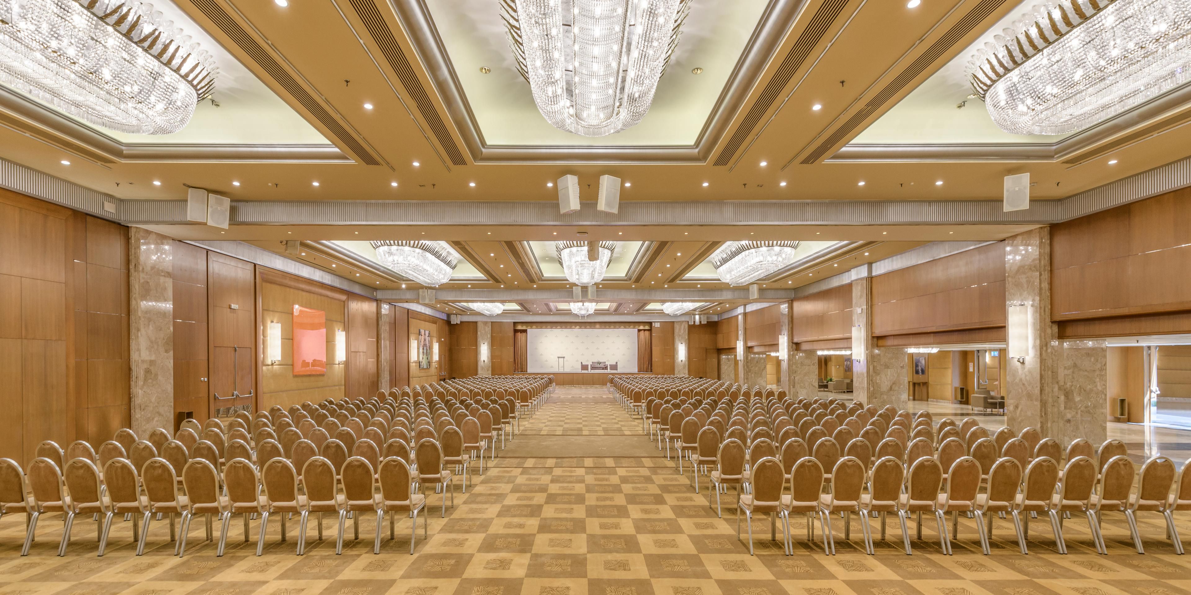 Host your Athens event in our elegant Athenaeum Ballroom, the largest column-free ballroom in Athens, accommodating up to 1,500 guests. With 3,500 square metres of versatile space, 35 breakout rooms and extensive branding opportunities, our state-of-the-art facilities and cutting-edge technology ensure your event's success.
