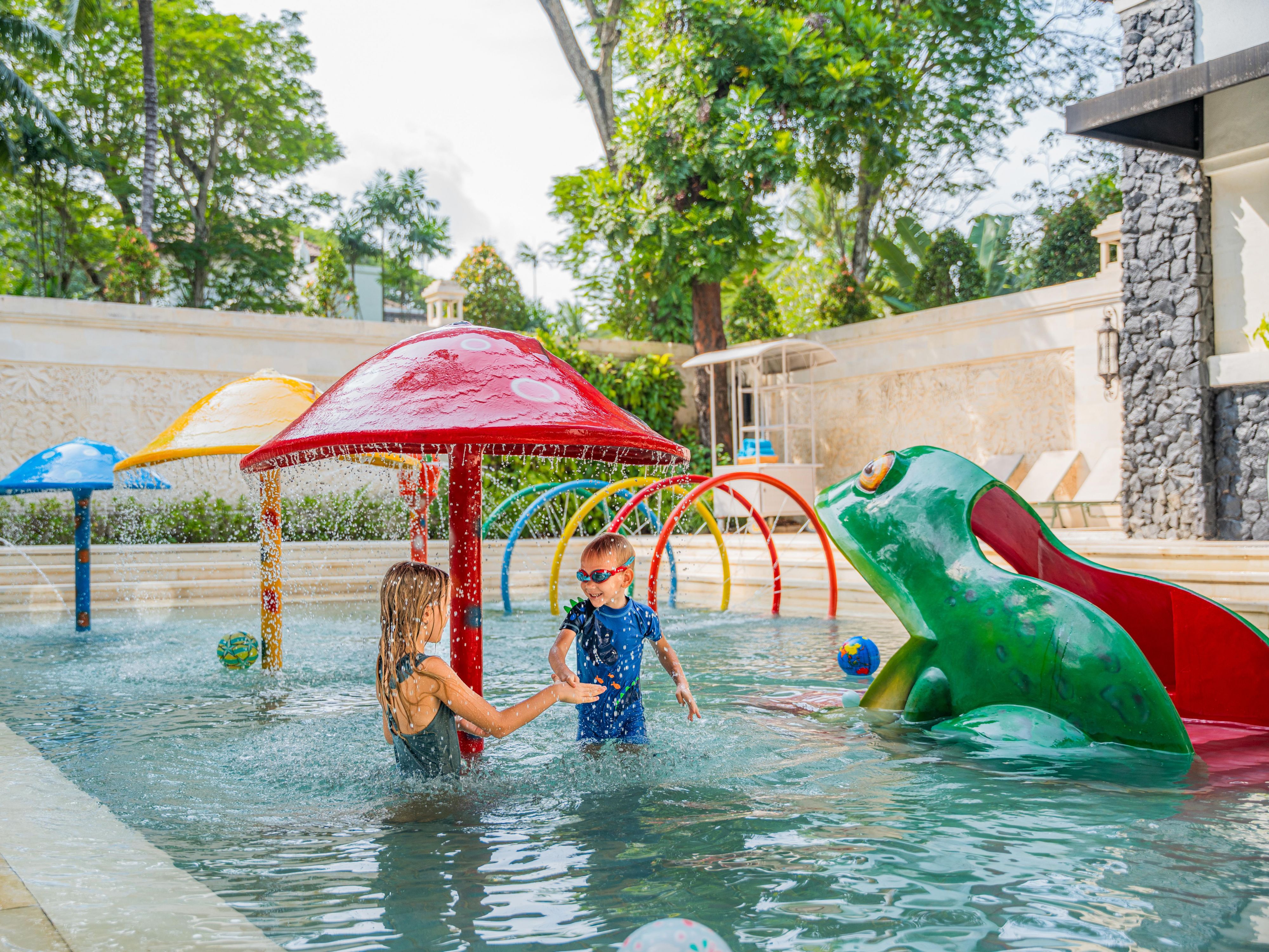 Planet Trekkers Kids Pool