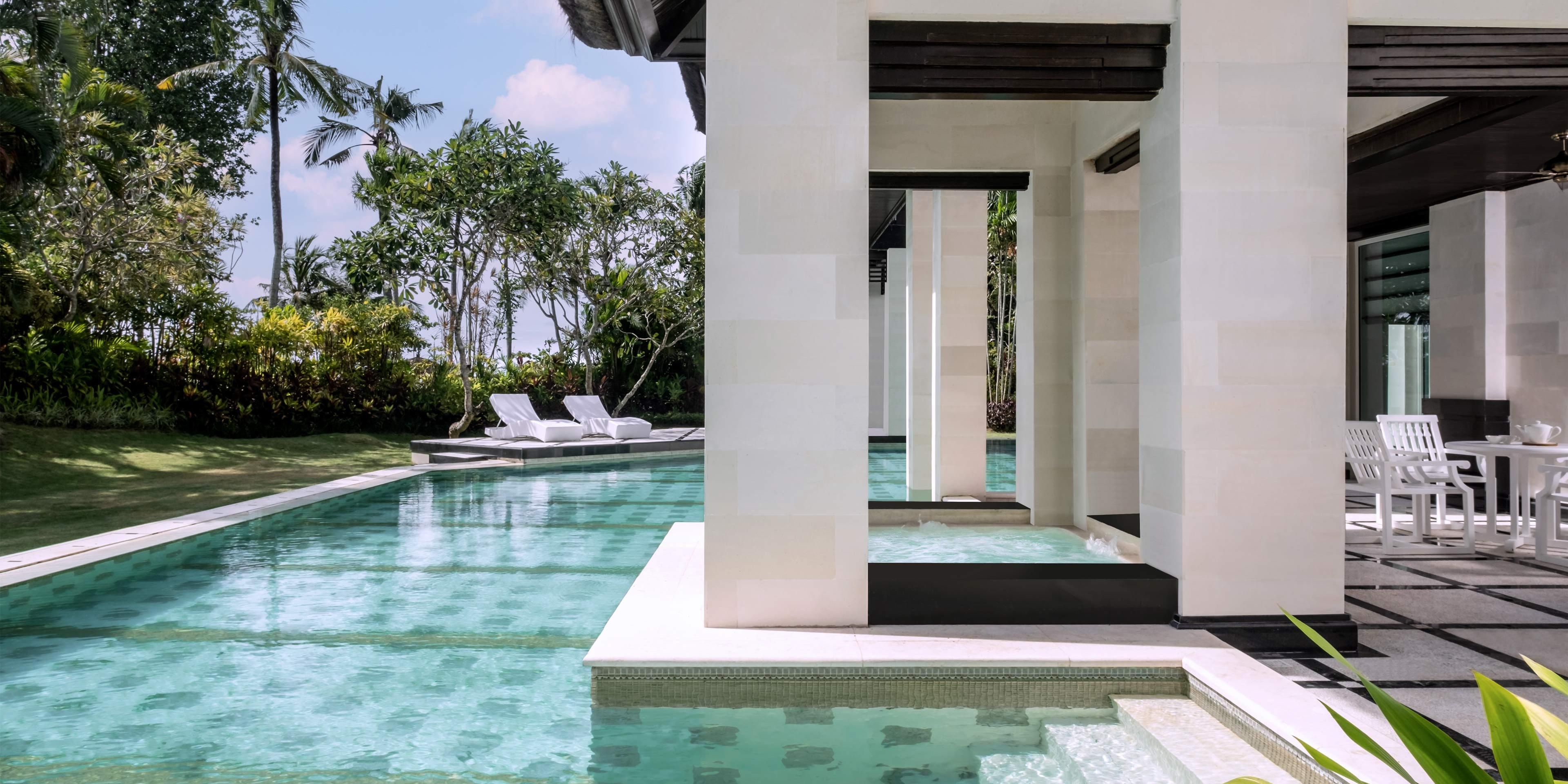 Private pool with outdoor jacuzzi