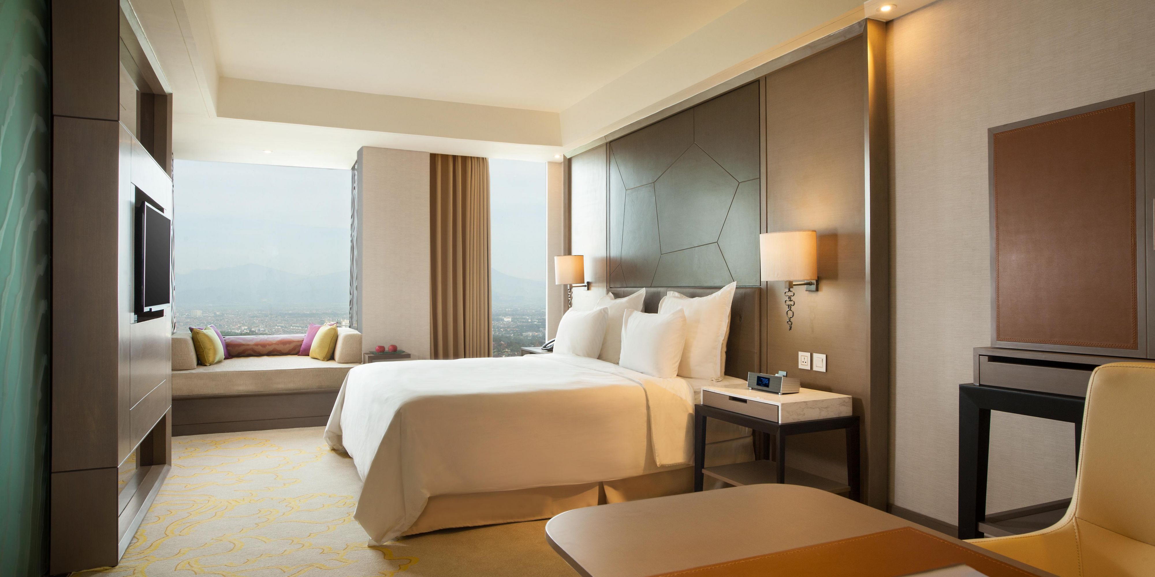 Club Floor Room