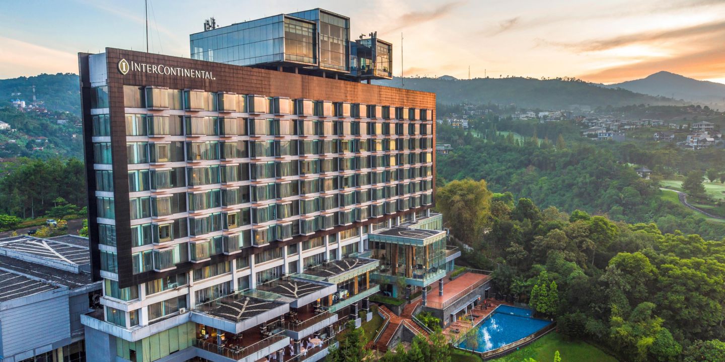 Hotel Deals for InterContinental Bandung Dago Pakar