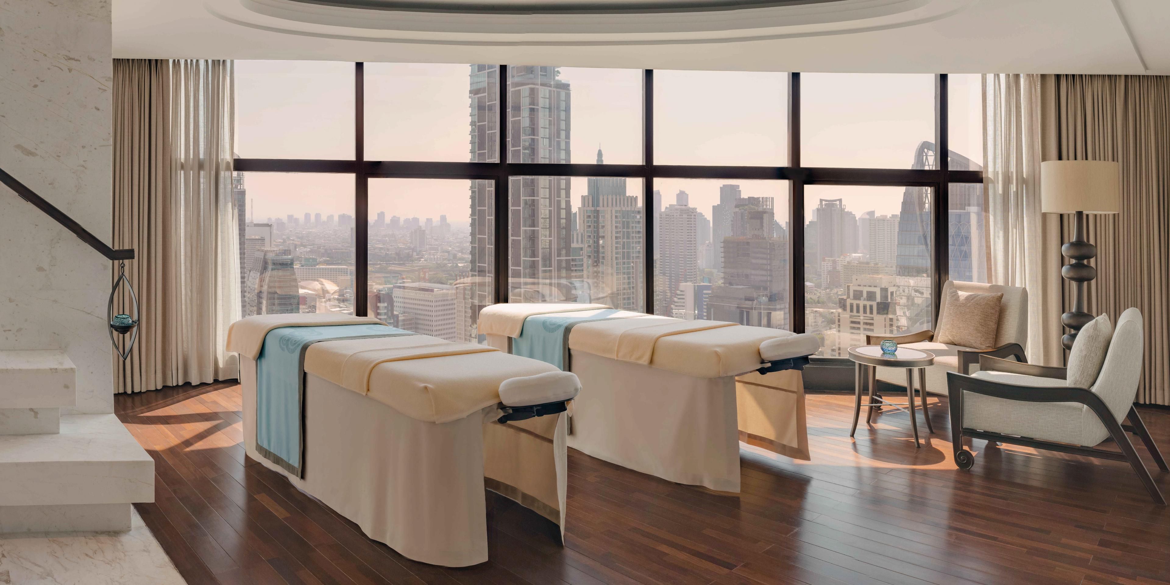 Escape to SPA InterContinental, one of the best spas in Bangkok. Perched high above the city, each of our nine luxurious treatment rooms offers breathtaking views of Bangkok. Every moment promises pure bliss with rejuvenating massages, skin therapies, and soothing baths, complemented by signature treatments using HARNN and Elemis products.