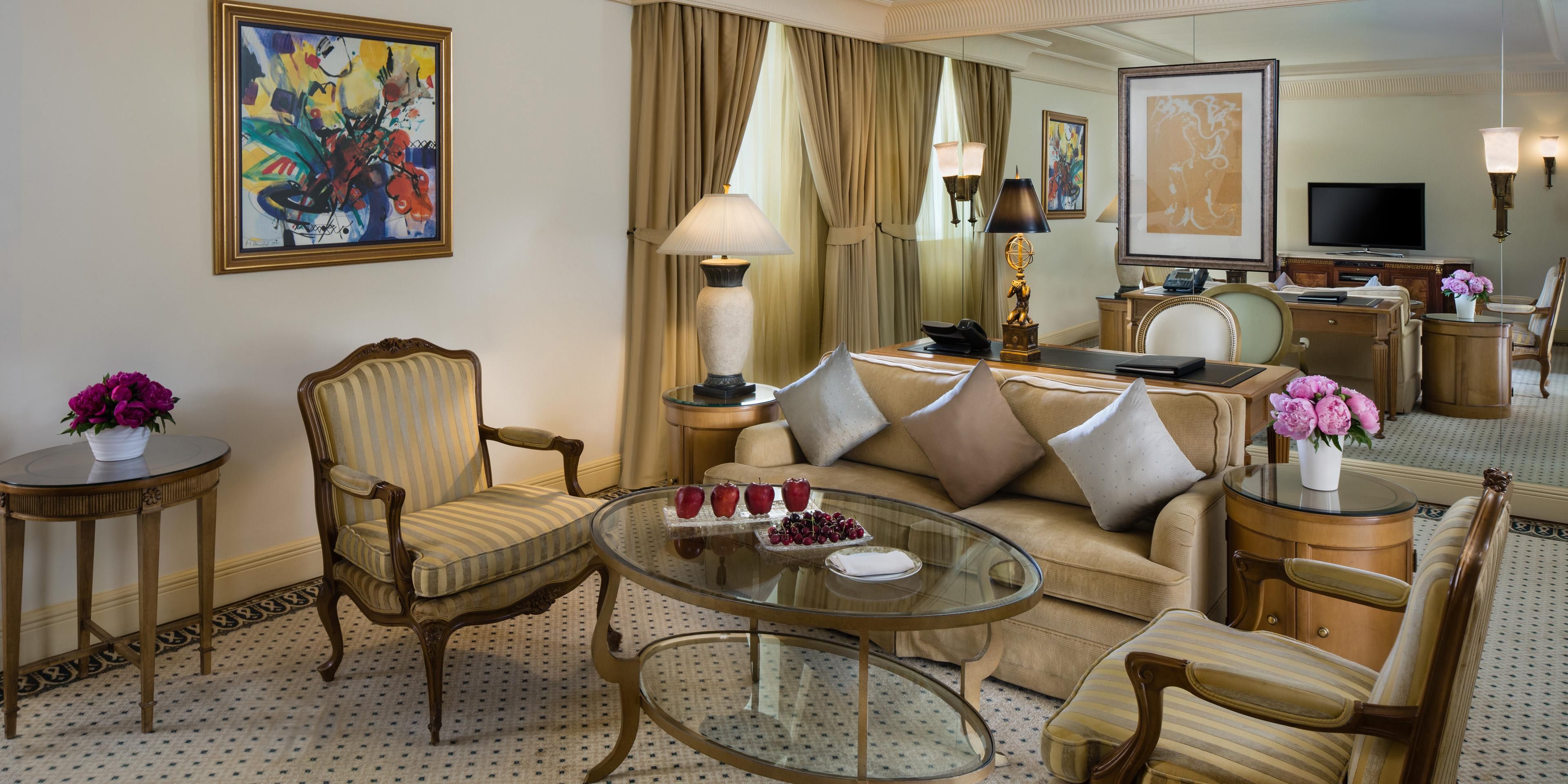 Relax in the Club Diplomatic Suite living area