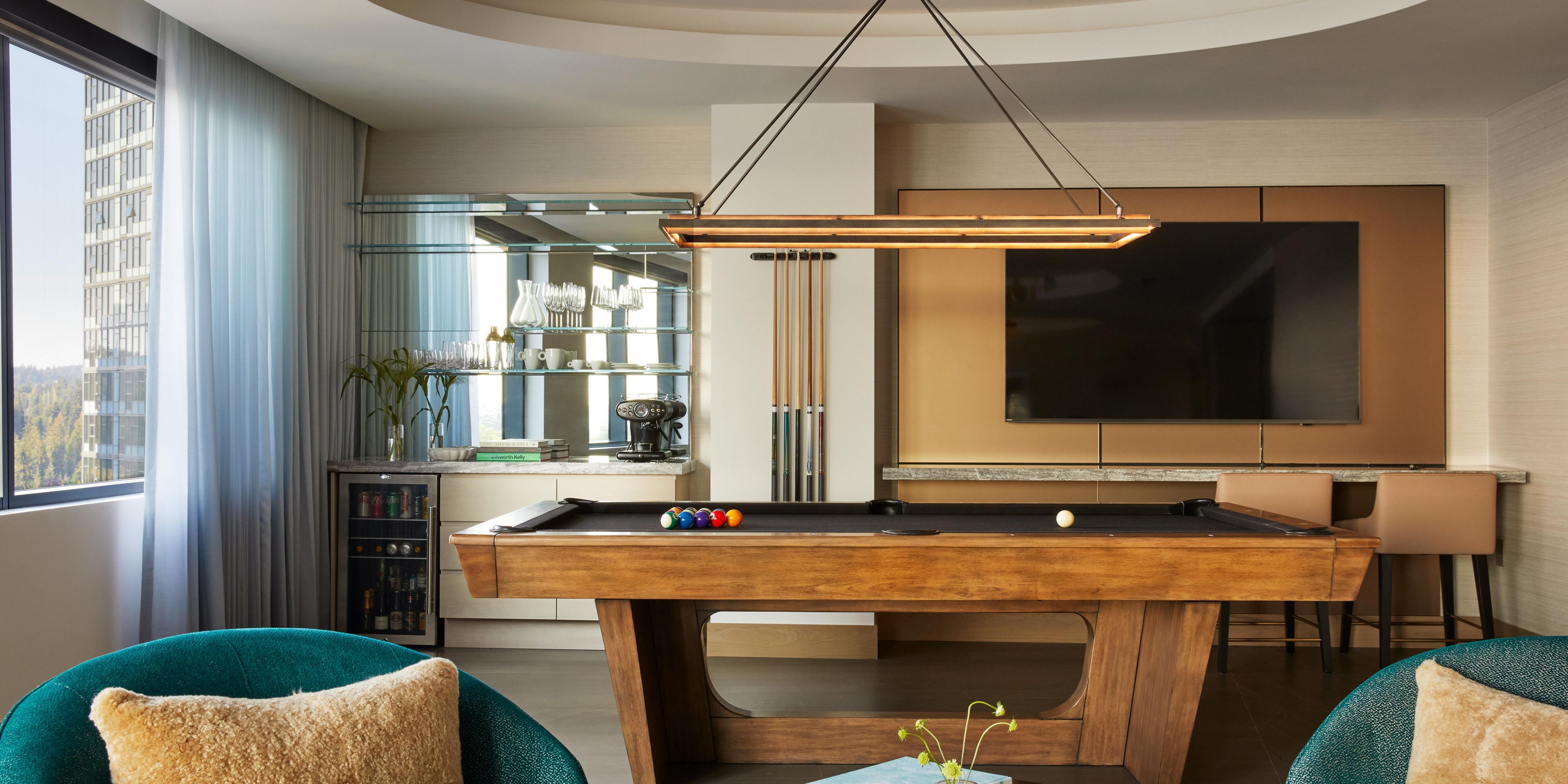 Find luxury & leisure in the Presidential Suite entertaining area.