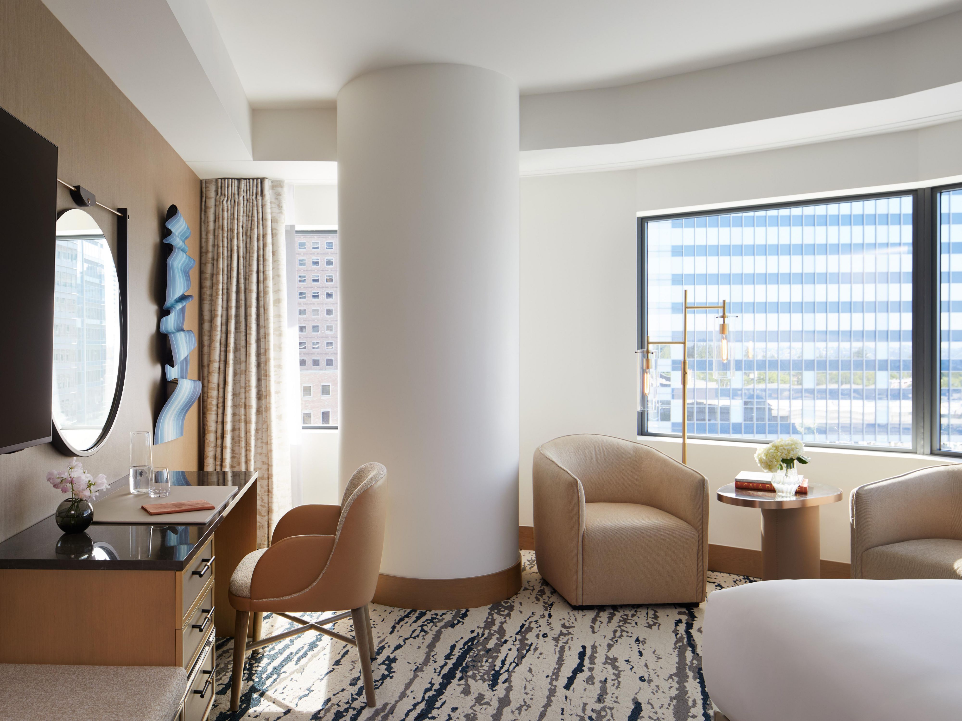 City View Corner room with stunning city views at IC Bellevue