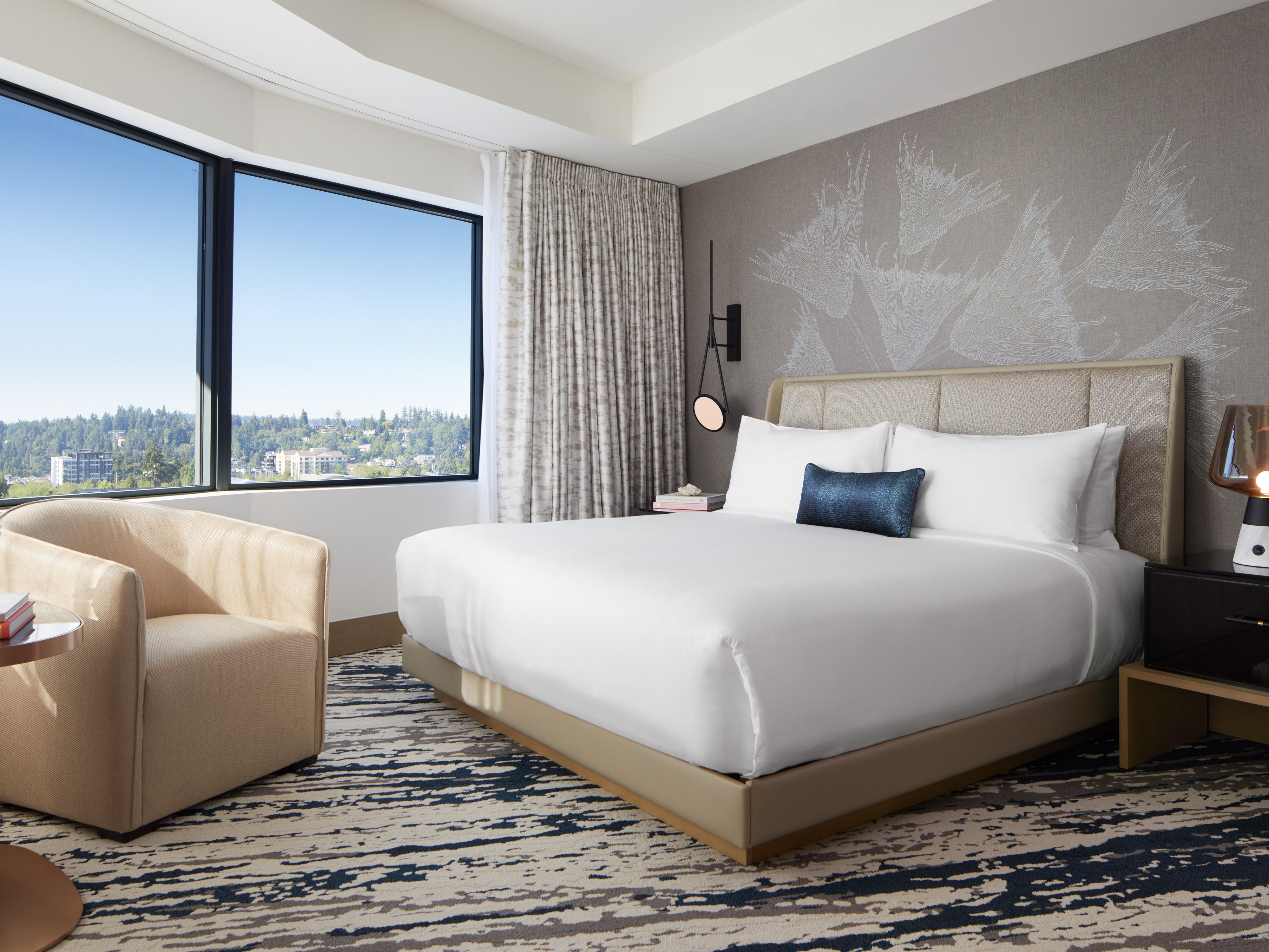 Panoramic corner views in our Bellevue hotel room 