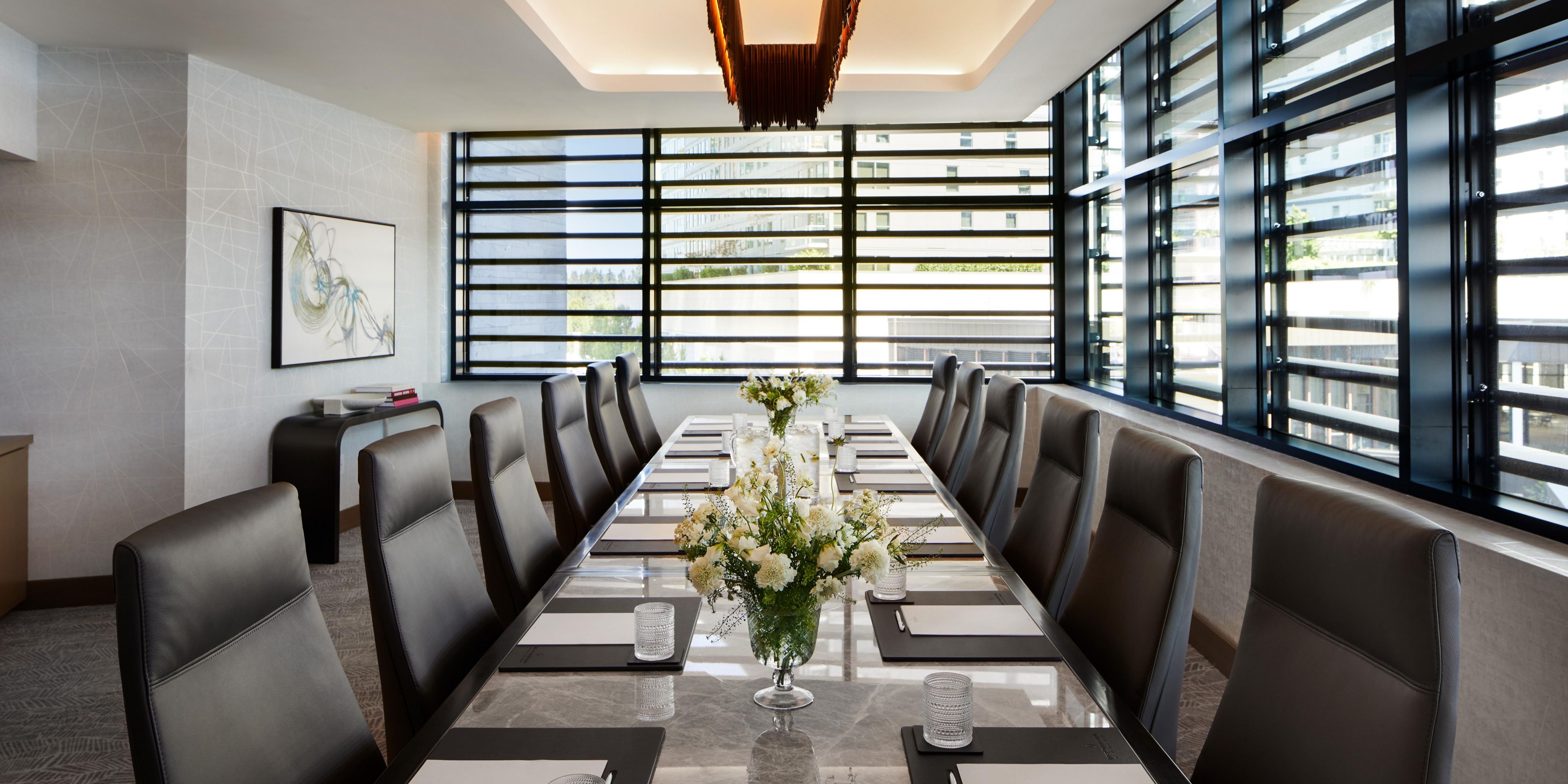 Plan your event with elegance and sophistication at our hotel that offers 12,000+ sq ft of flexible Bellevue meeting rooms with refined décor and the latest audio and tech capabilities including a 4,200 sq ft Grand Ballroom for 320 guests, a Junior Ballroom, and versatile breakout rooms and boardrooms.