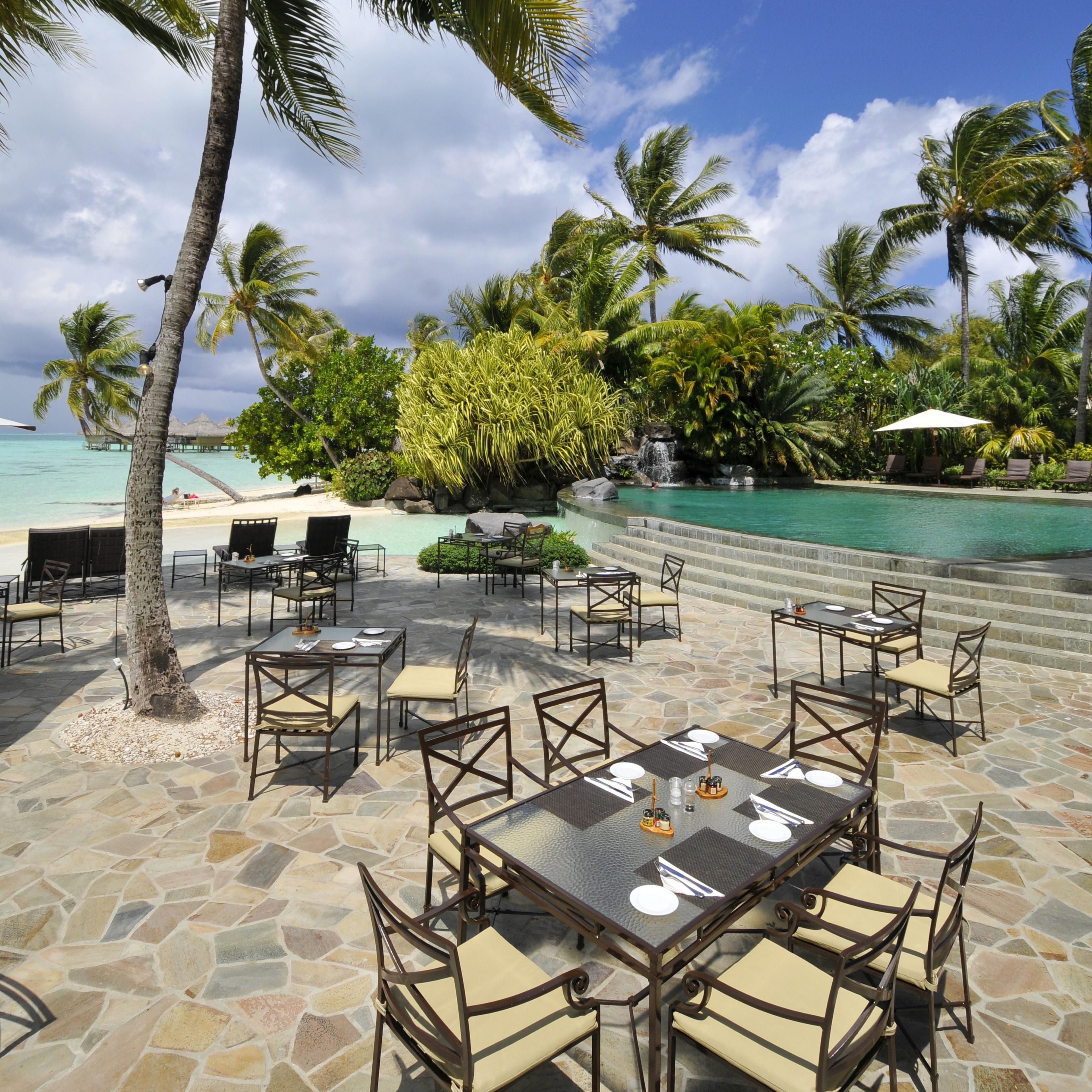 Vini Vini Bar & Restaurant Terrace