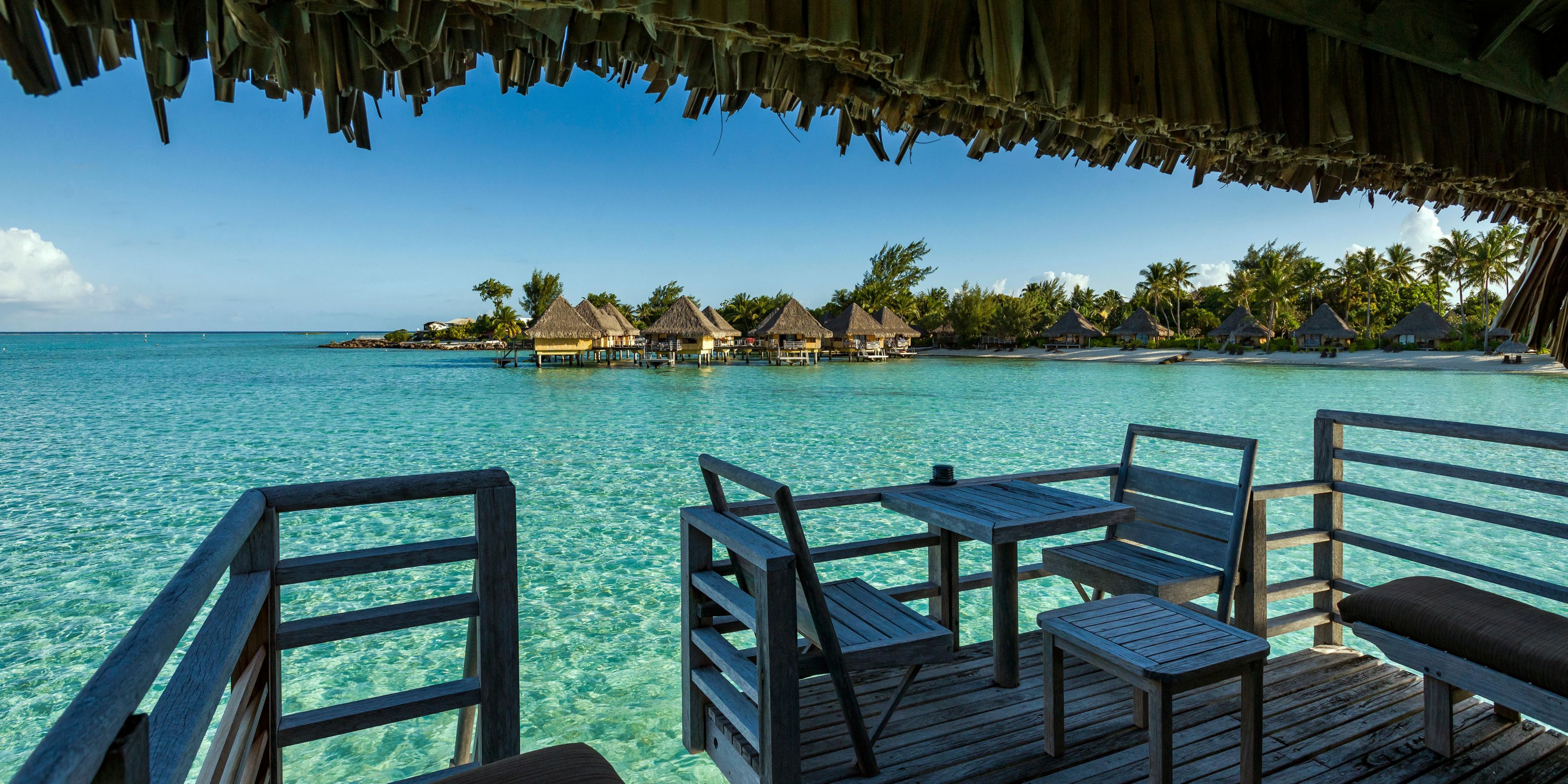 Junior Suite Lagoon Overwater Bungalow