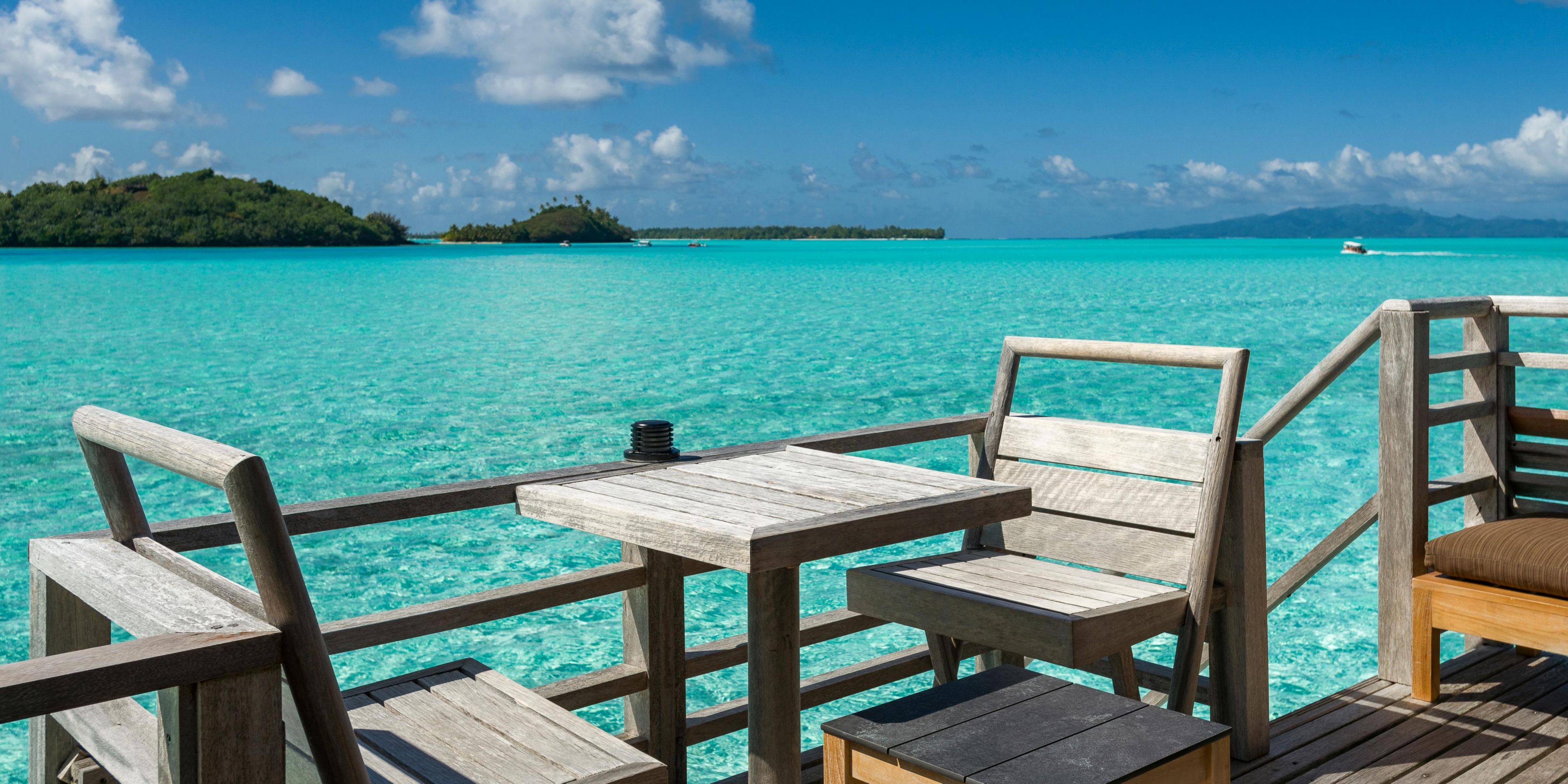 Junior Suite Horizon End of Pontoon Overwater Bungalow