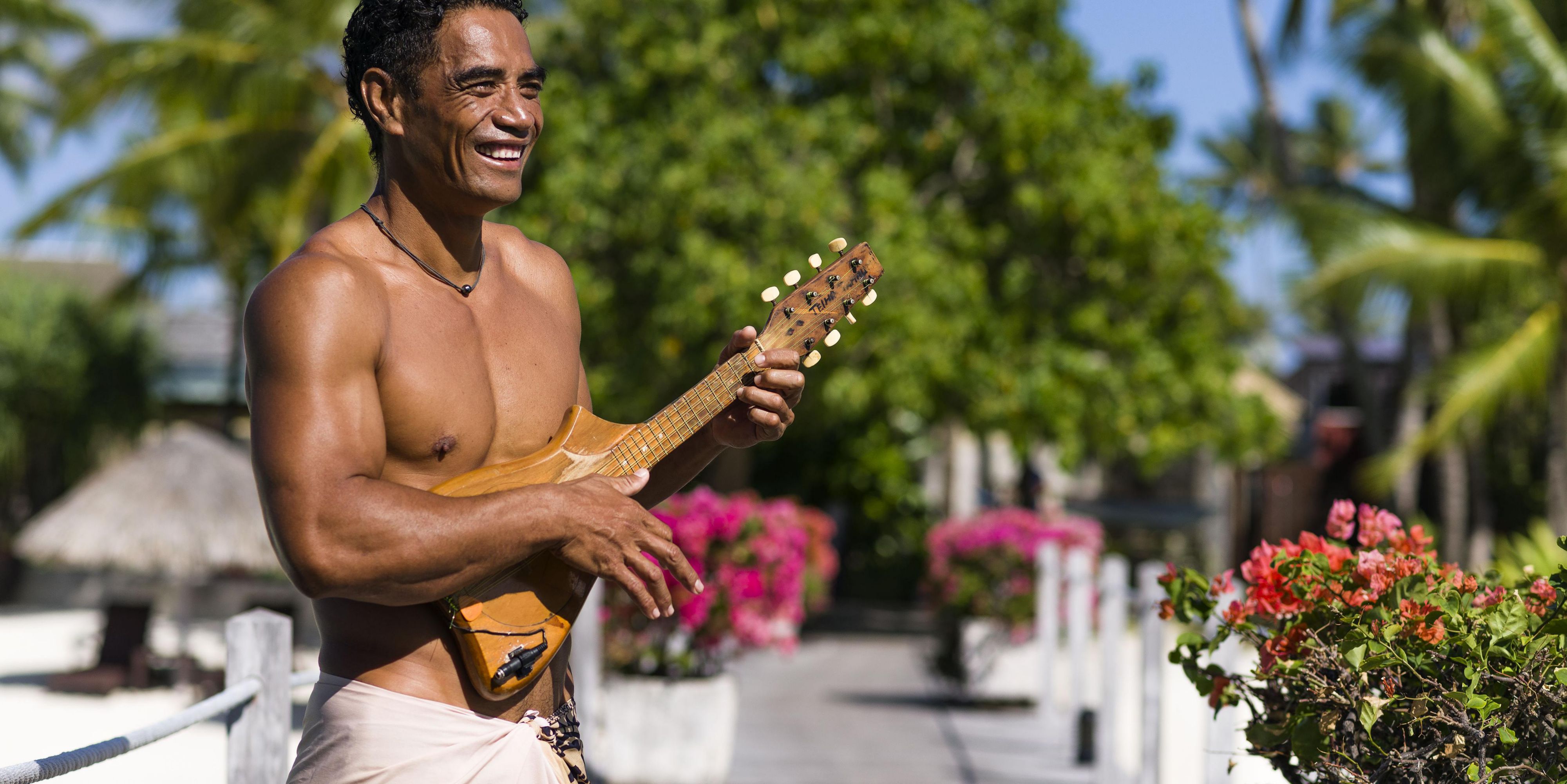 Let yourself immerse in the Polynesian way of life at Le Moana
