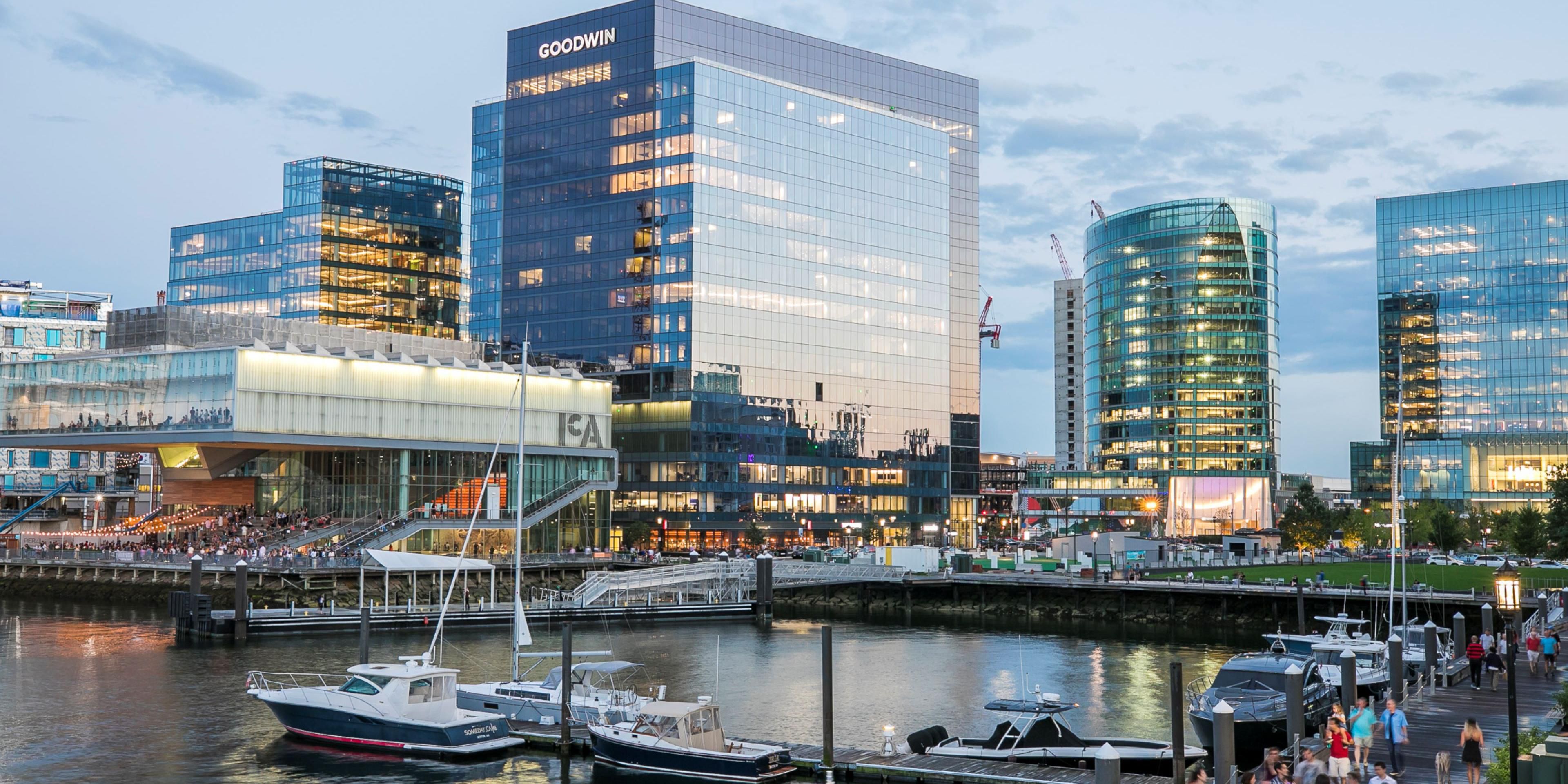 This summer, discover Boston's vibrant events. Discover music and arts festivals, family-friendly sporting events, and culinary delights. You won’t have to venture far to enjoy unforgettable experiences that create lasting memories in the heart of the city.