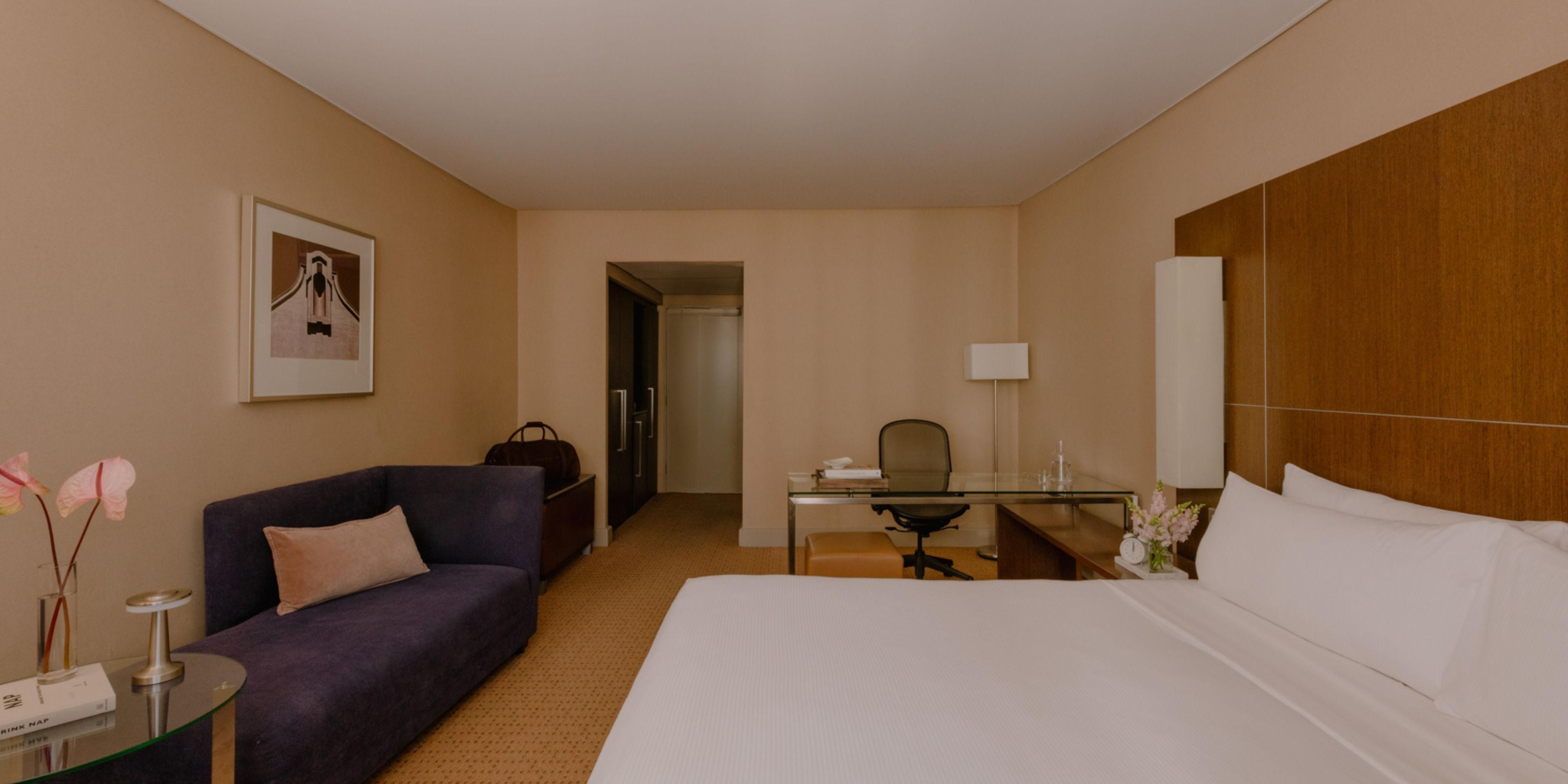 King Classic Room with work space