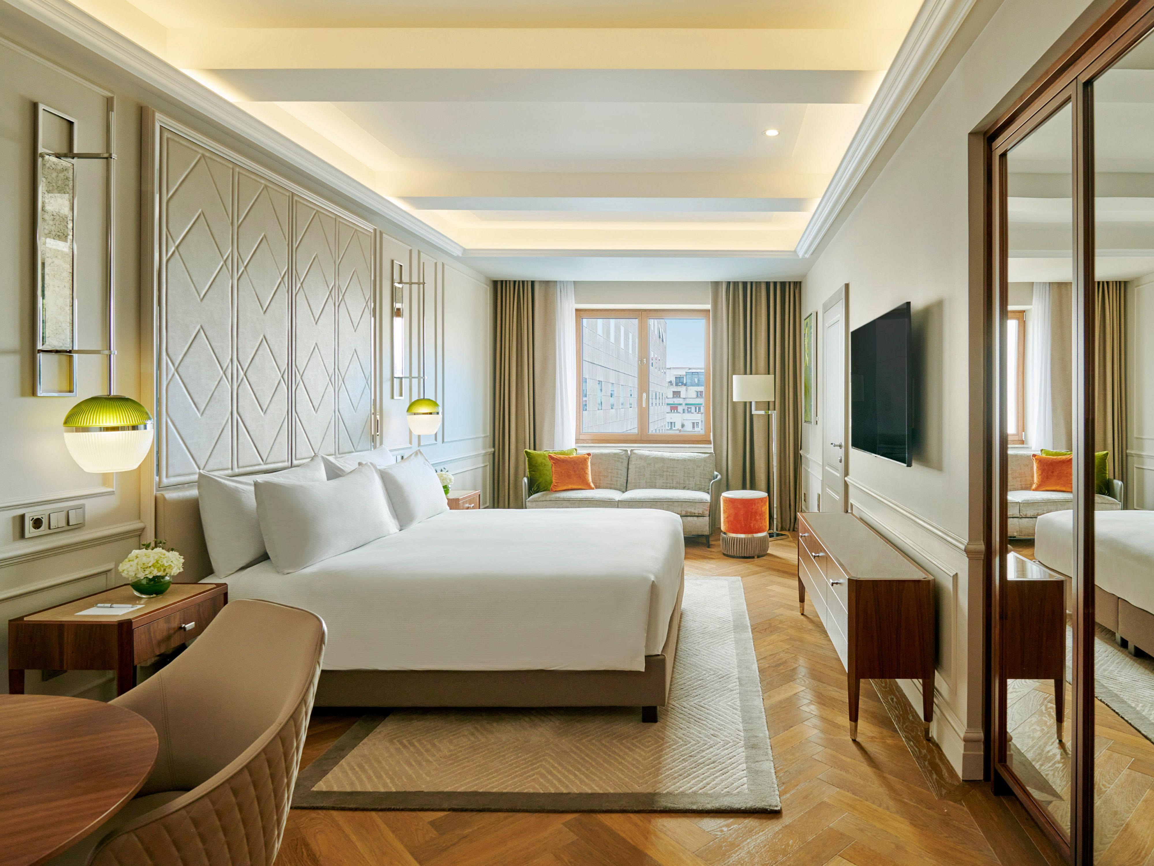 InterContinental Athenee Palace Premium Corner Room