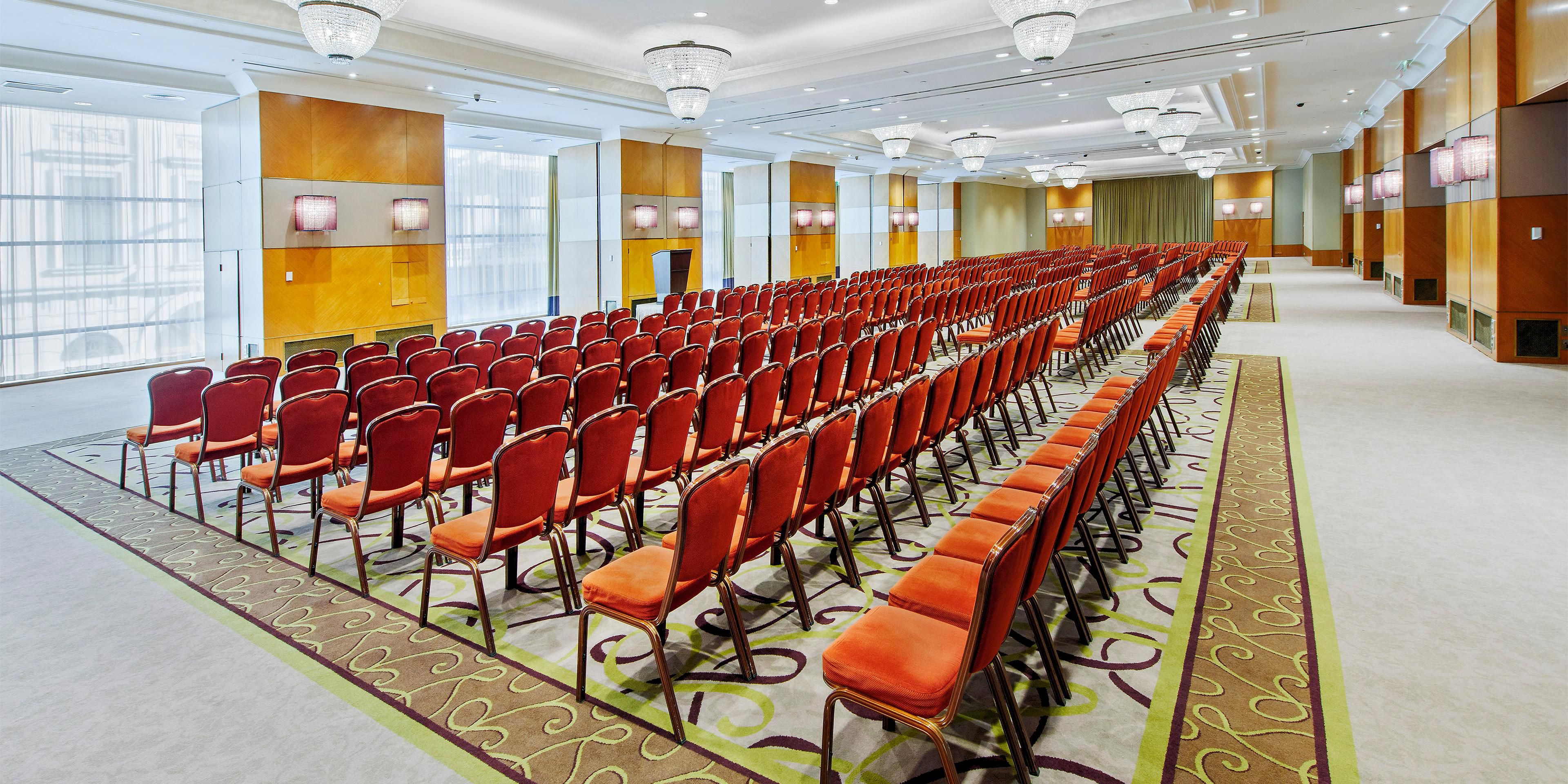 Great ideas need space and inspiration. With the largest naturally lit conference room in the city and additional breakout rooms located on the same floor, you will be in the right place to feel inspired.  This is the environment that provides the sublime element that matches the specialty of the occasion. 
